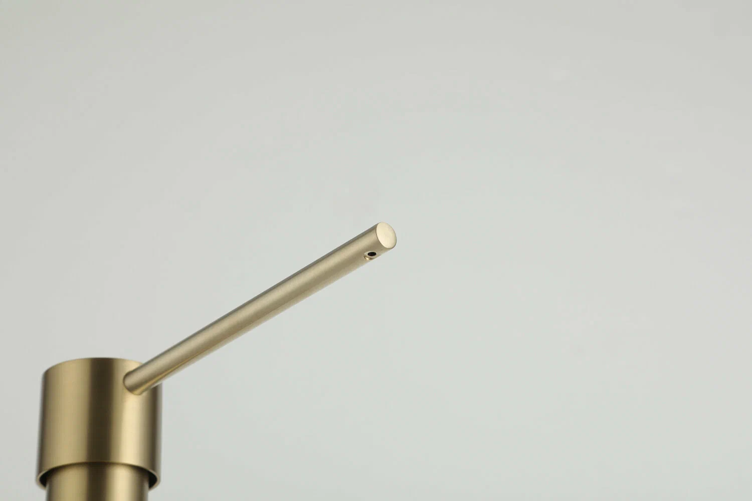 Дозатор жидкого мыла Gappo G402-3 золотой сатин