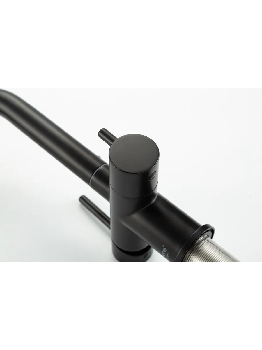 Вытяжной смеситель для кухни с фильтром Gappo G97 G4397-76 черный