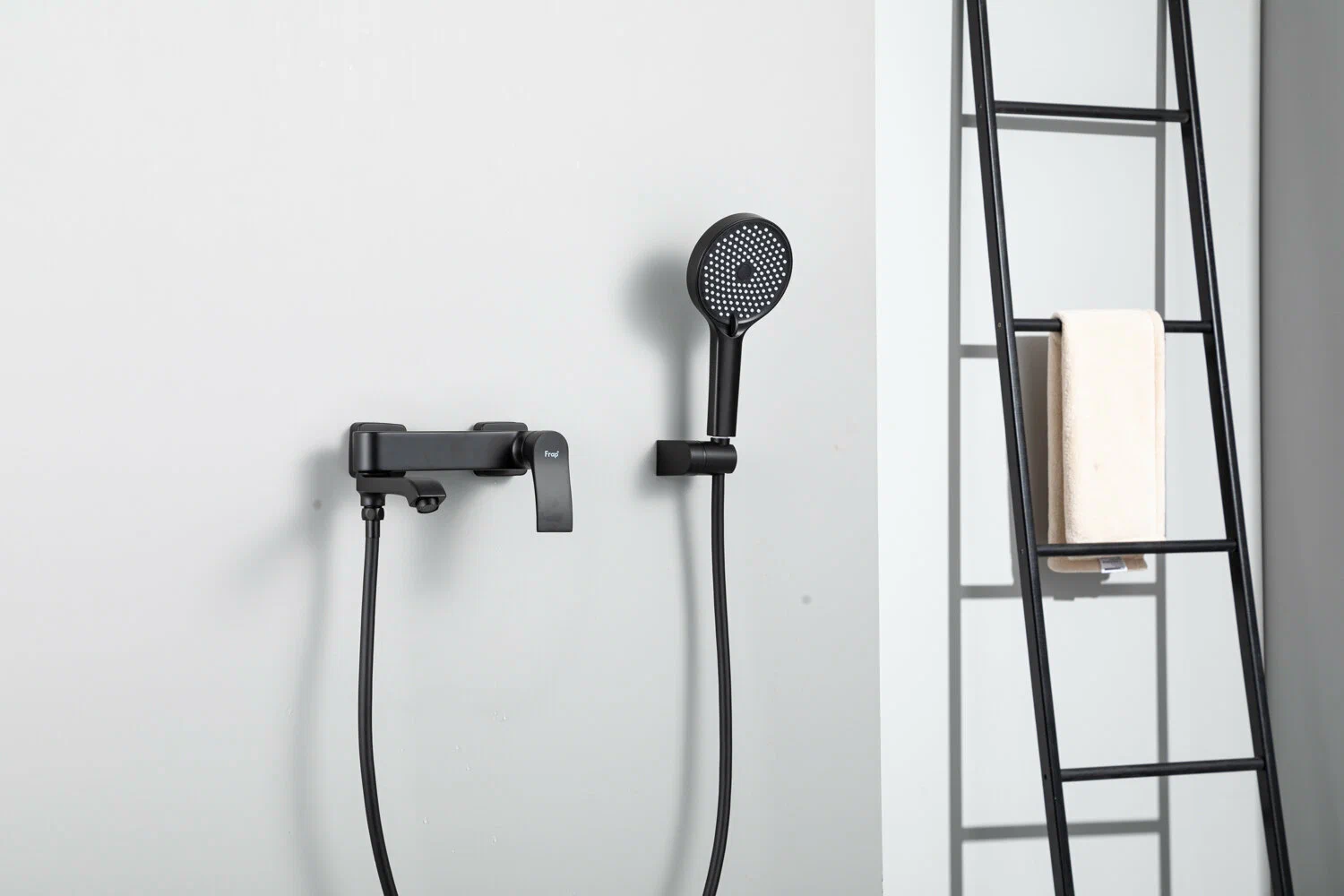 Смеситель для ванны Frap H75 F3275-6 черный