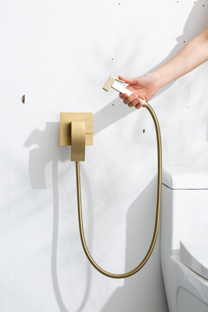 Гигиенический душ встраиваемый Gappo G07-33 G7207-33 золотой сатин