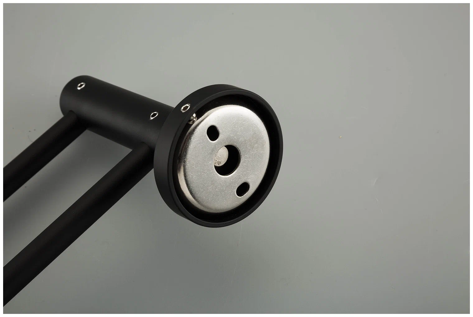 Черный двойной полотенцедержатель Frap F30209