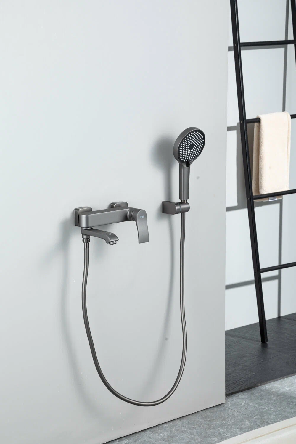 Смеситель для ванны Frap H75-9 F3275-19 графит