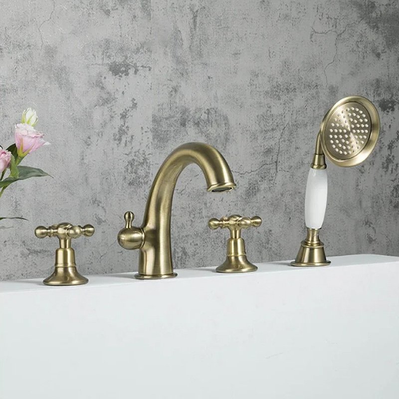 Бронзовый врезной смеситель для ванны на 4 отверстия Gappo G1189-4