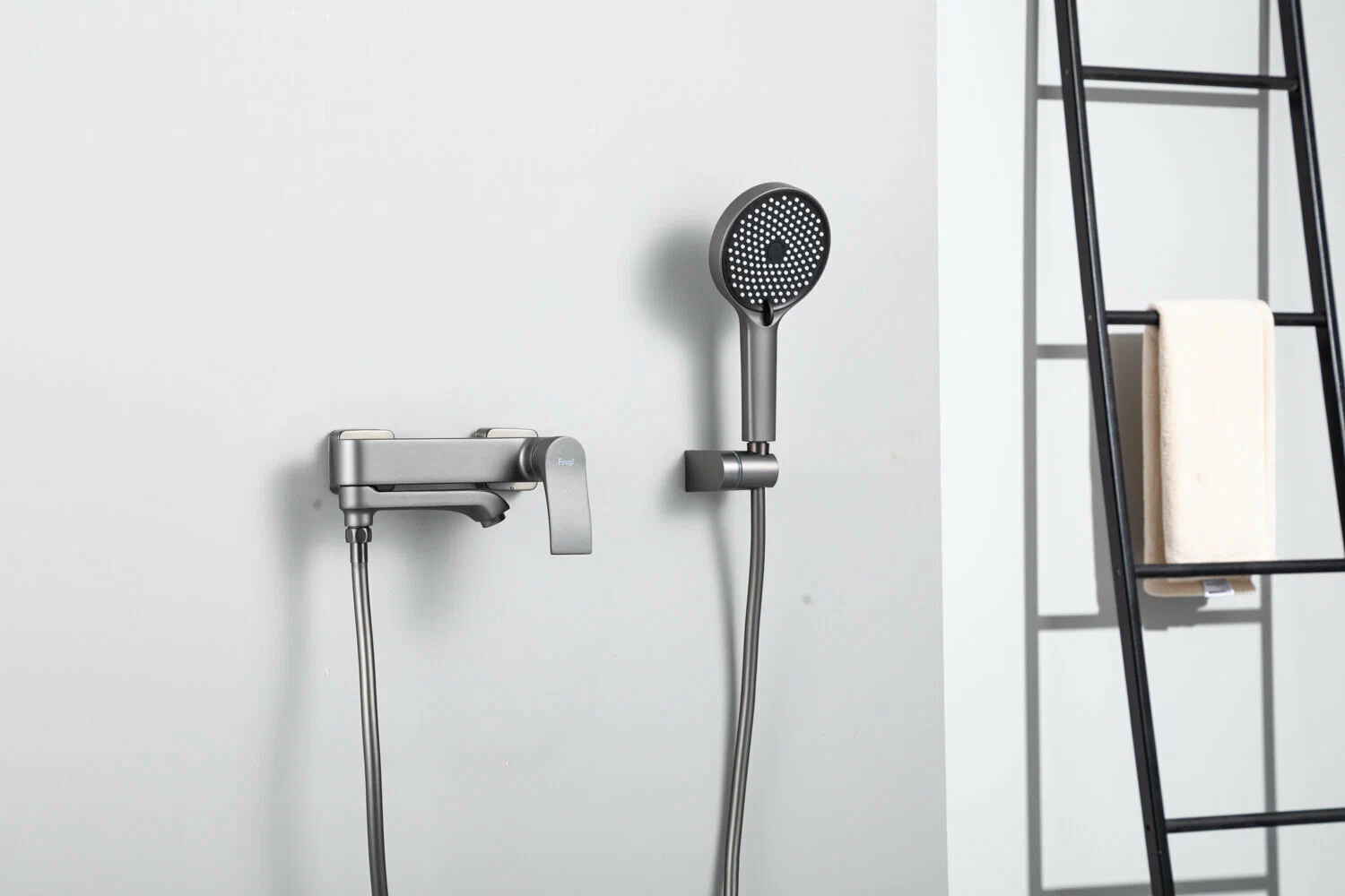 Смеситель для ванны Frap H75-9 F3275-19 графит