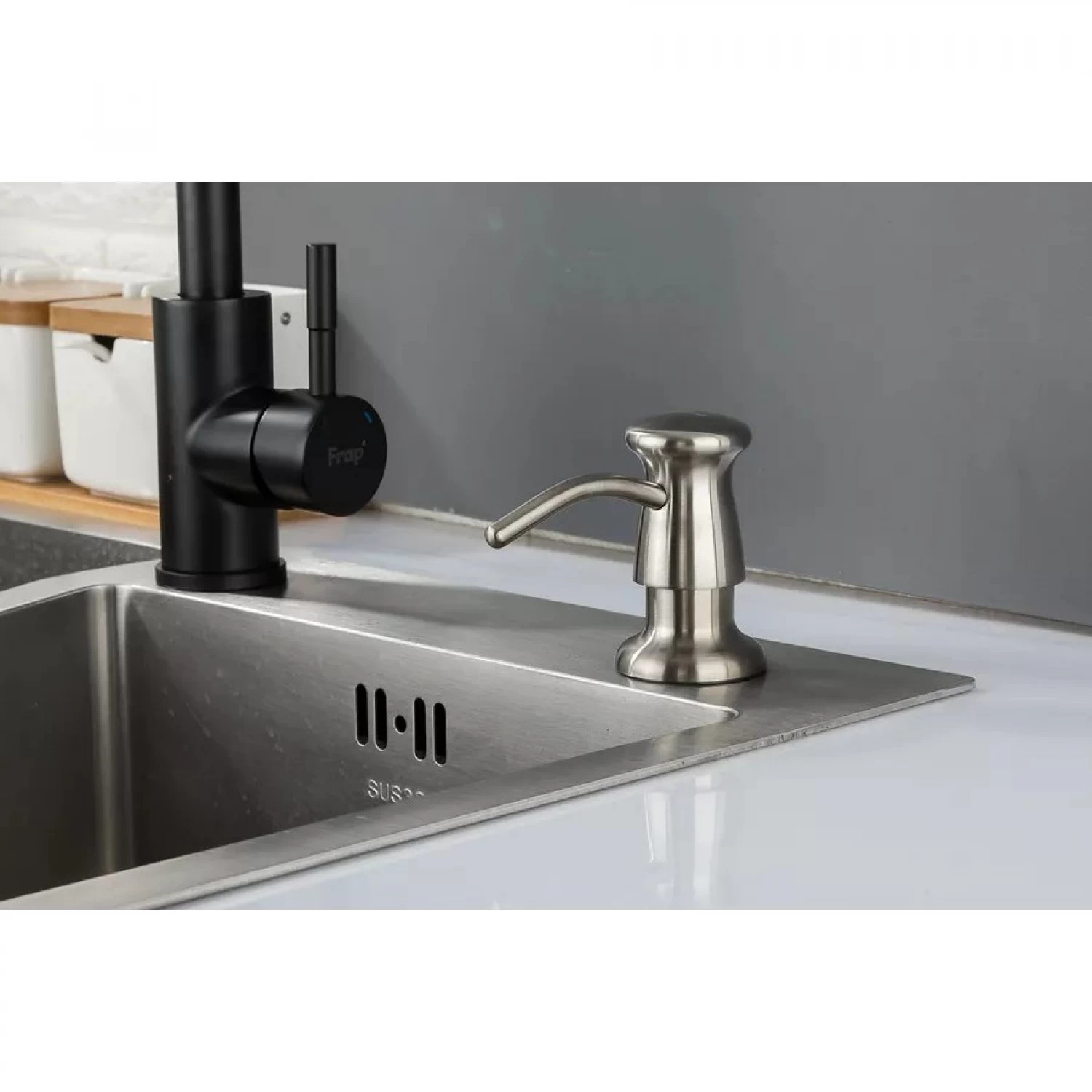 Встраиваемый дозатор для мойки Gappo G403-5 сатин