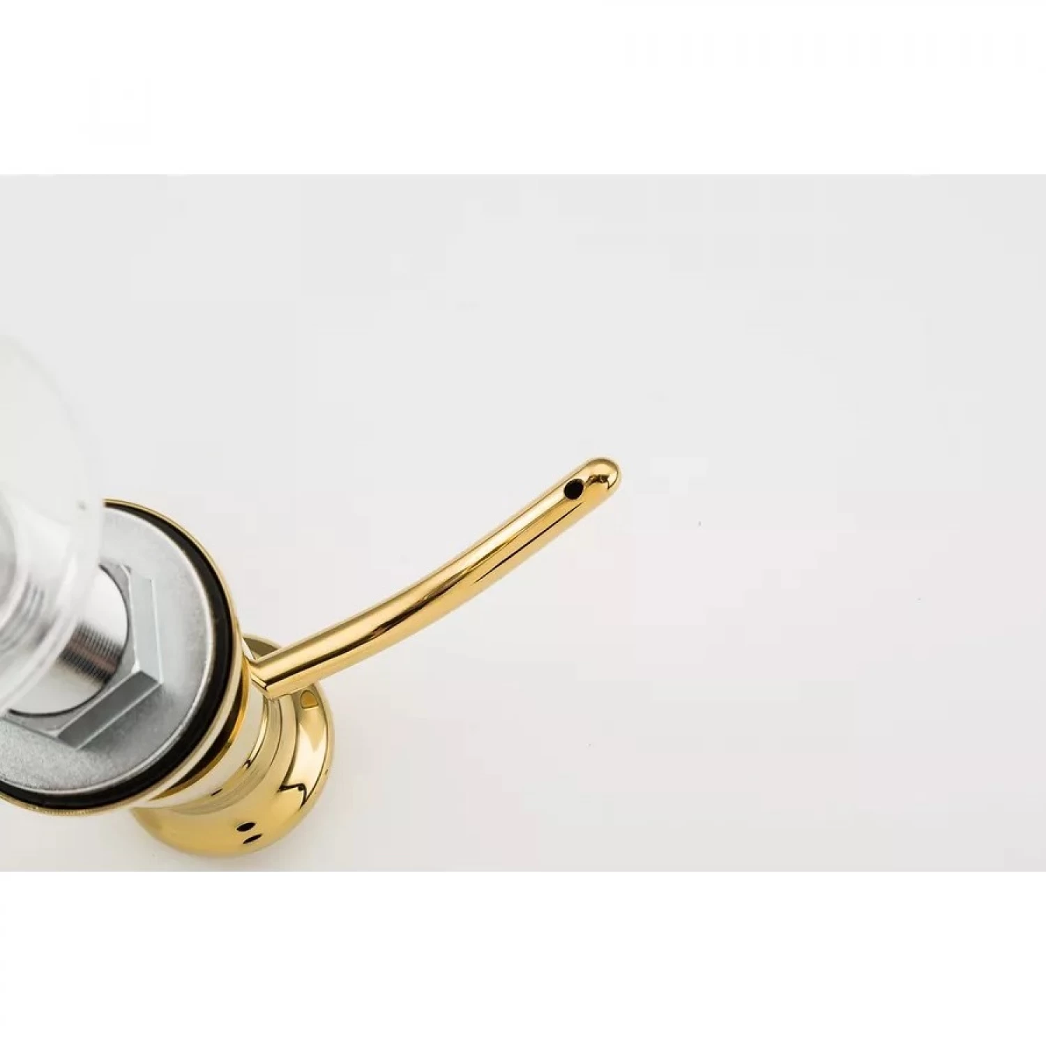 Дозатор жидкого мыла Gappo G403-6 золото