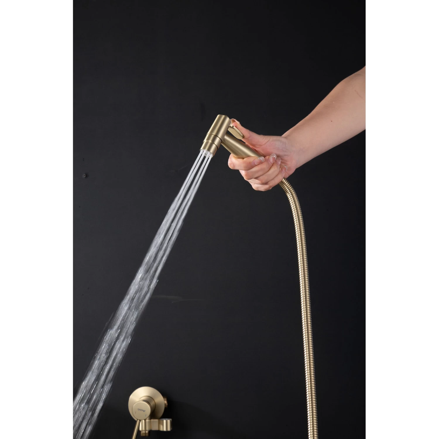 Гигиенический душ встраиваемый Gappo G06-3 G7206-3 золотой сатин