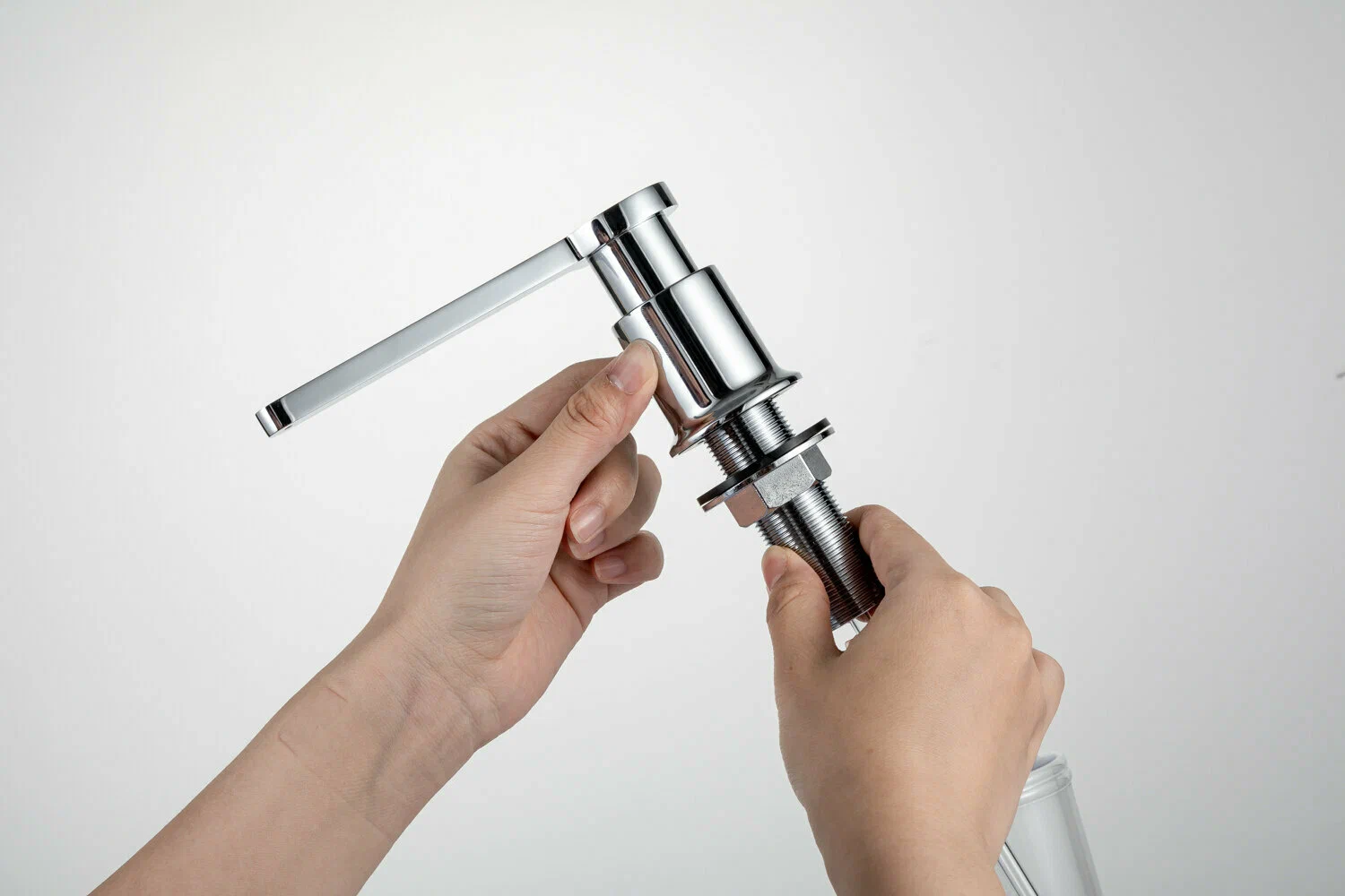 Дозатор жидкого мыла Gappo G406 хром