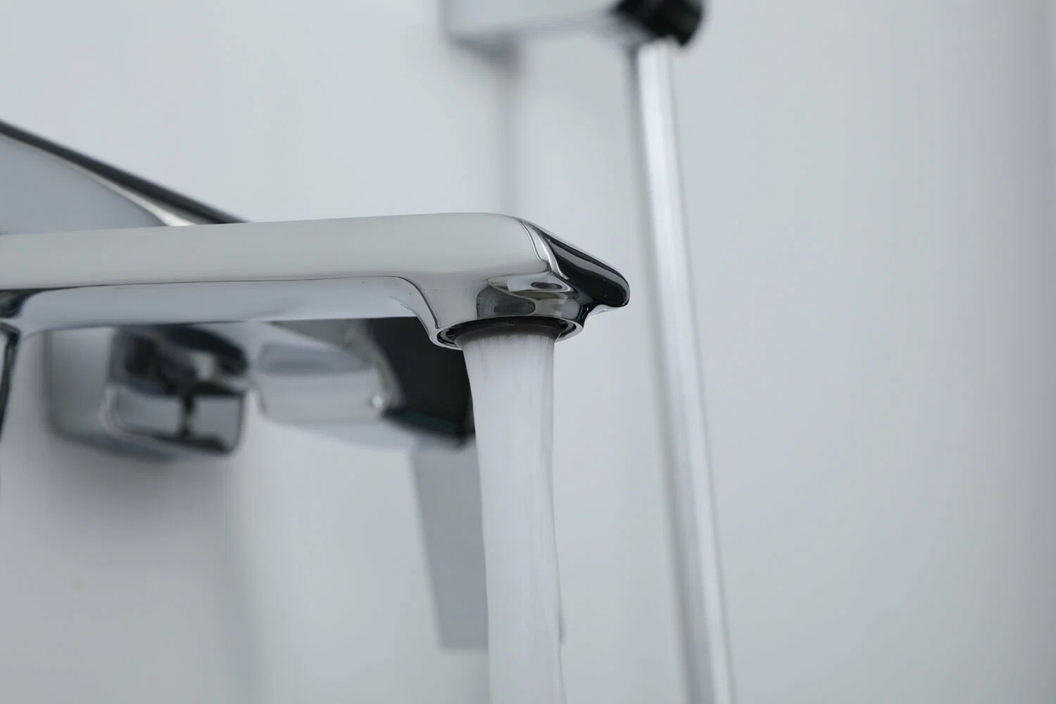 Смеситель для ванны Frap H84 F3284 хром