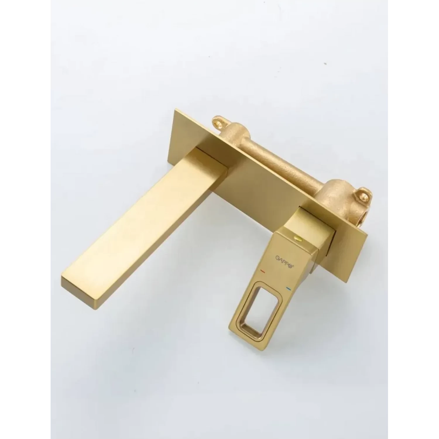 Встраиваемый смеситель для раковины Gappo G17-3 G1017-13 золотой сатин