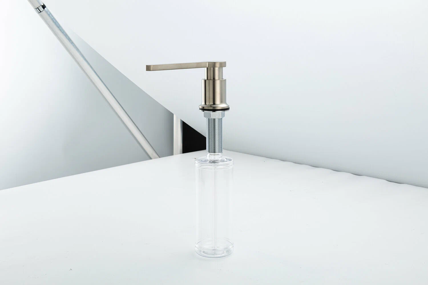 Дозатор жидкого мыла Gappo G406-5 сатин