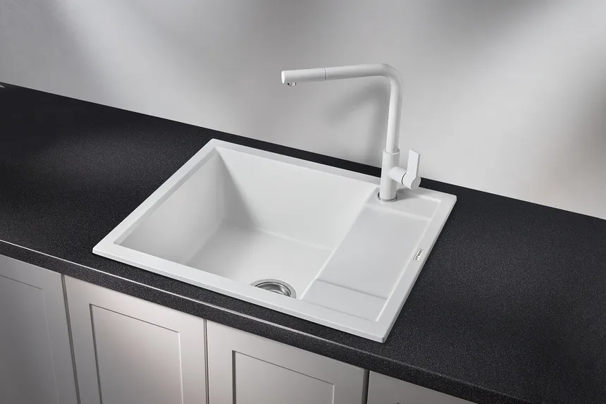 Кухонная мойка Granula GR-6002 Арктик (белый)