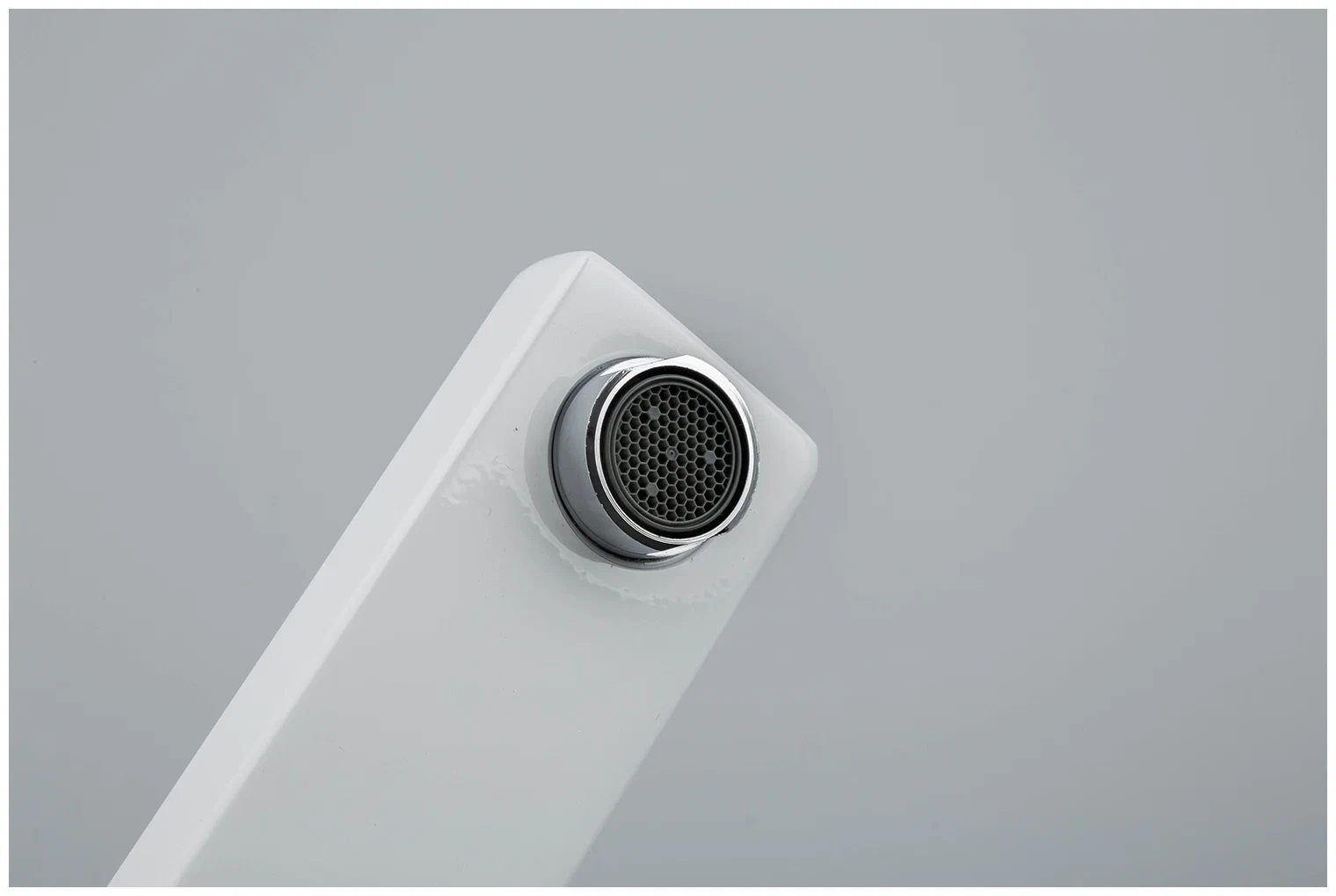 Высокий смеситель для раковины Gappo G17-8 G1017-2