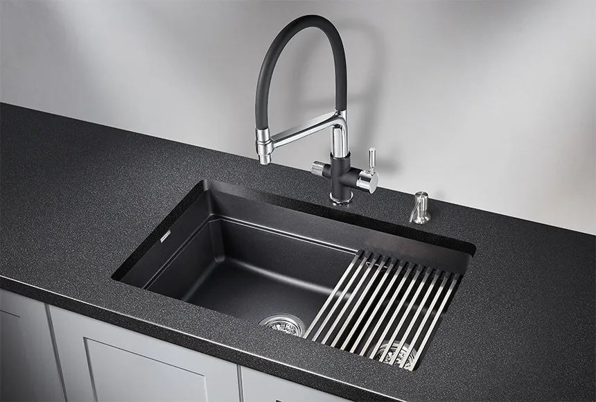 Кухонная мойка Granula KS-7304U Шварц (черный металлик)