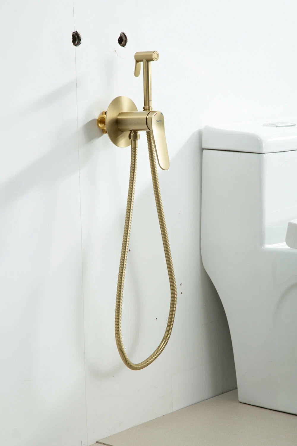 Гигиенический душ встраиваемый Gappo G10-3 G7210-3 золотой сатин