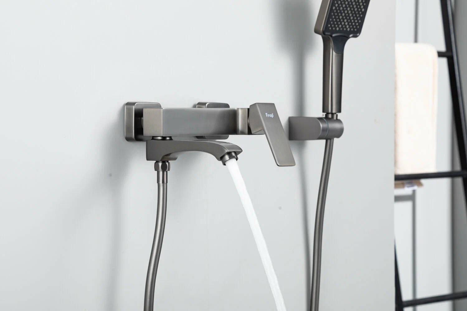 Смеситель для ванны Frap H76-9 F3276-9 оружейная сталь