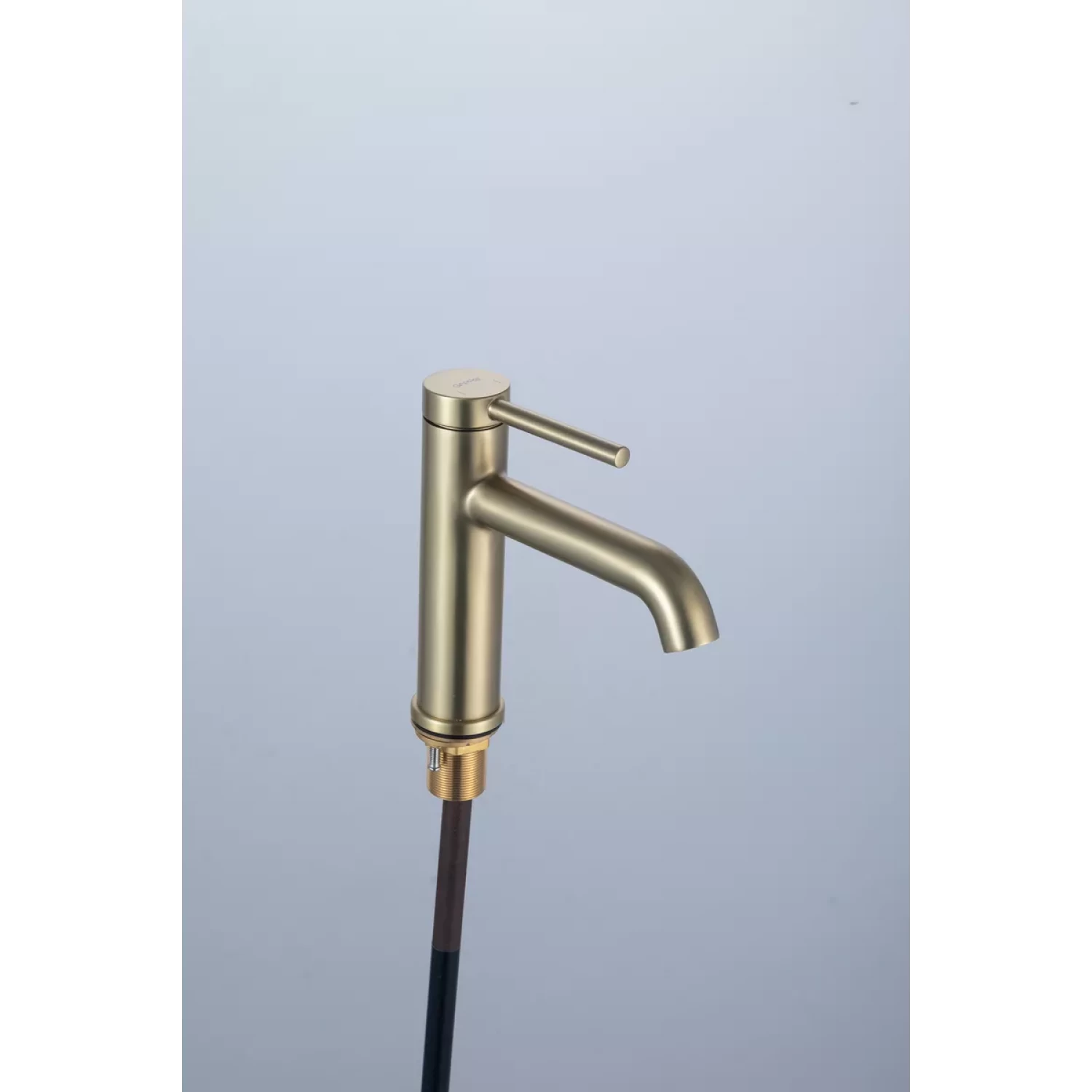 Смеситель для раковины Gappo G06-3 G1006-3 золотой сатин