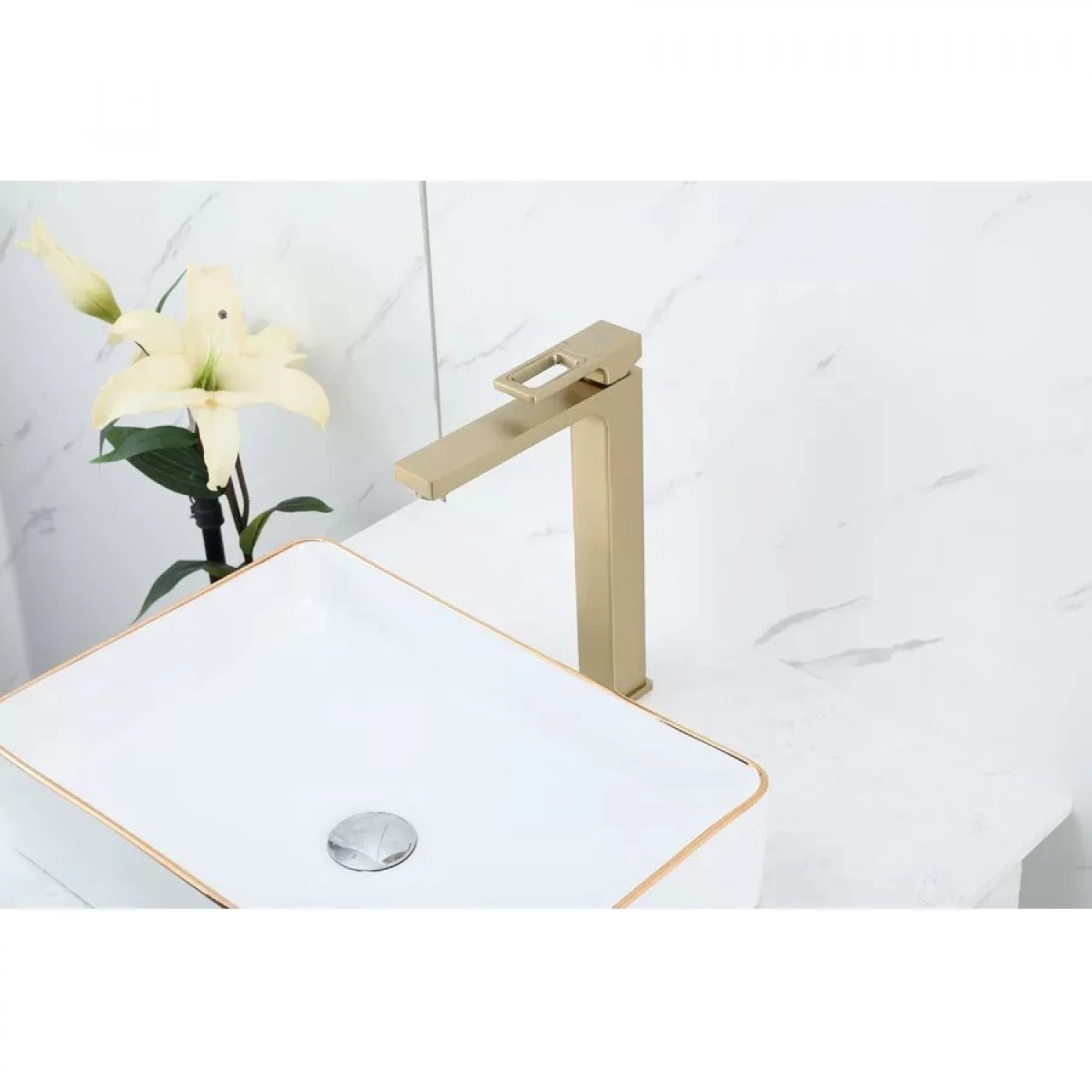 Высокий смеситель для раковины Gappo G17-3 G1017-32 золотой сатин