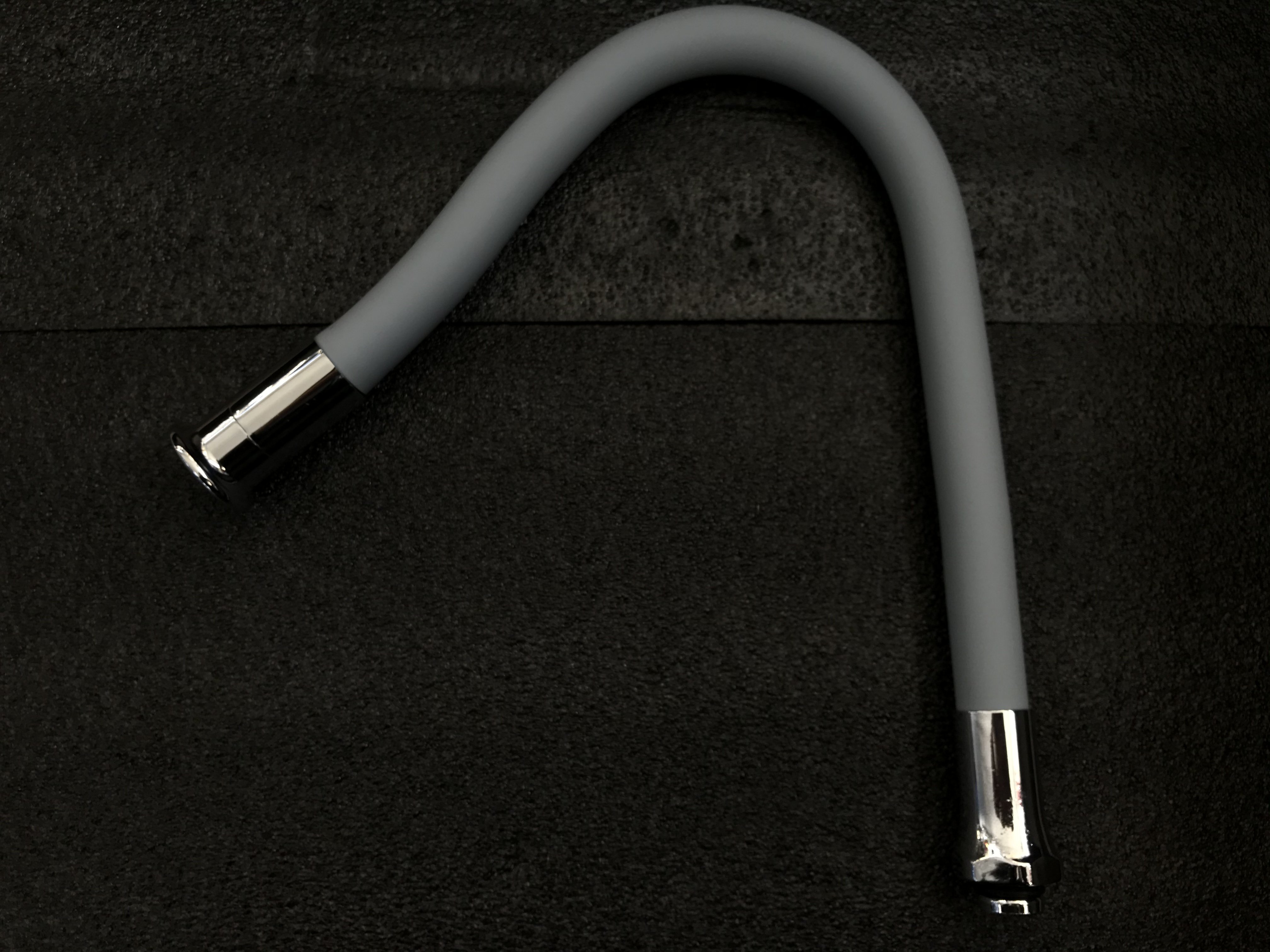 Гибкий излив для смесителя Vaserzberg VS-2GY (серый)