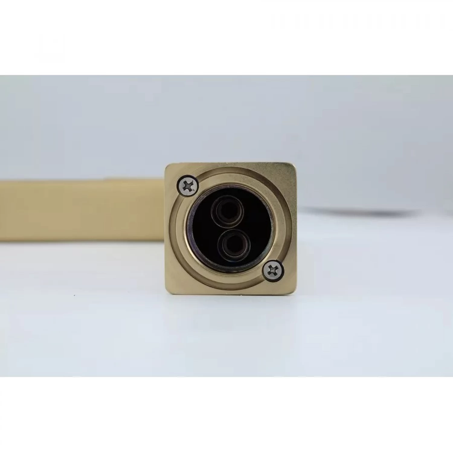 Высокий смеситель для раковины Gappo G17-3 G1017-32 золотой сатин