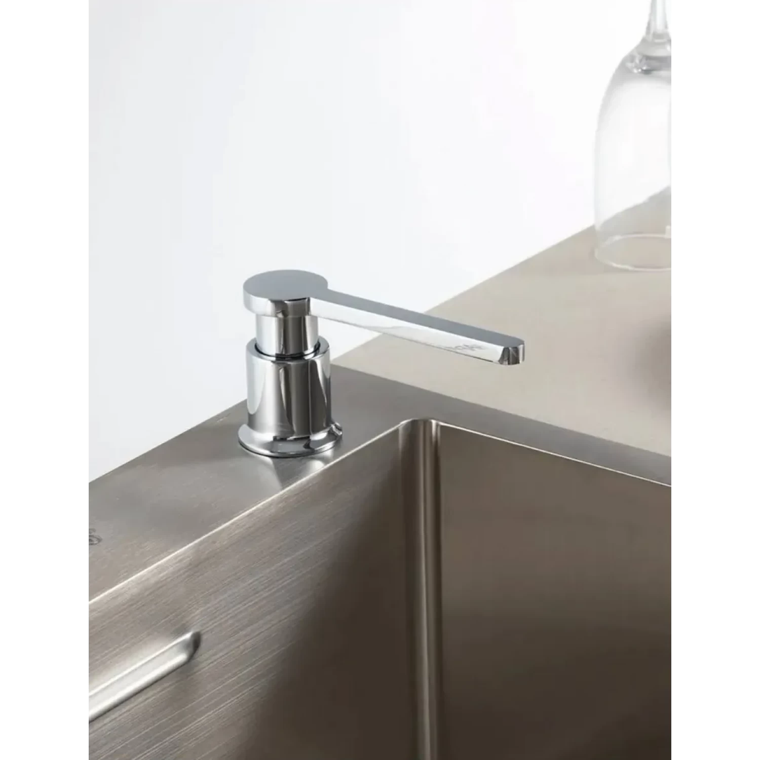 Дозатор жидкого мыла Gappo G406 хром