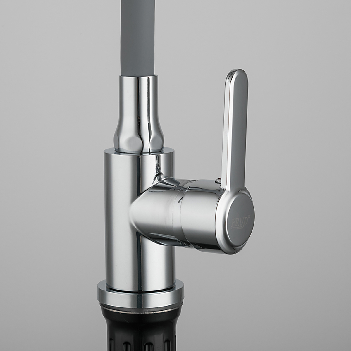 Смеситель для кухни с гибким изливом Frud R052 R42052-31 серый