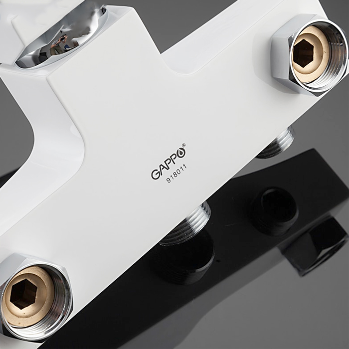 Смеситель для ванны  Gappo G07-8 G2207-7 белый-хром