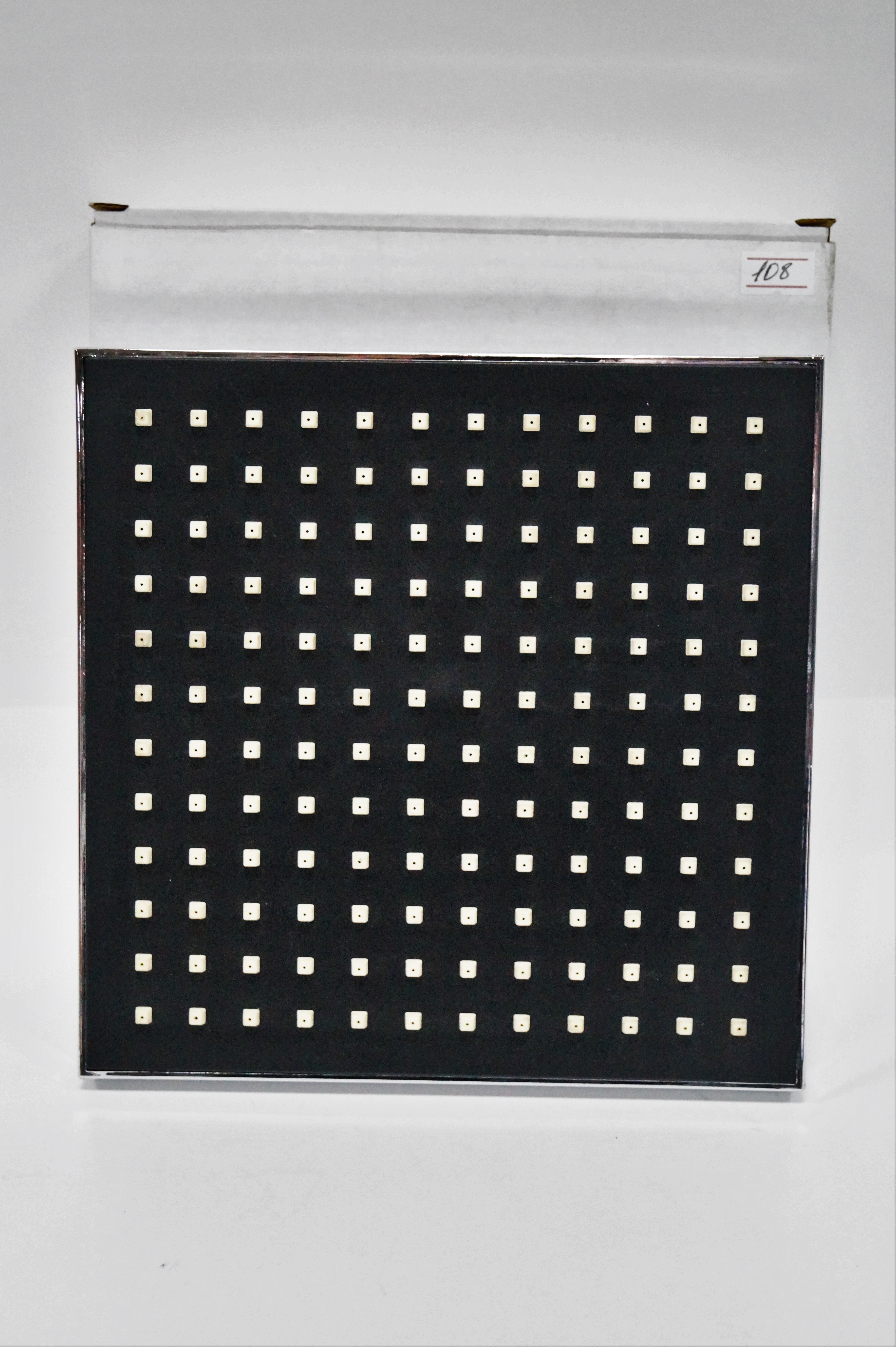 Тропический душ, 200мм Х 200мм, лейка с черной вставкой и хромированным покрытием