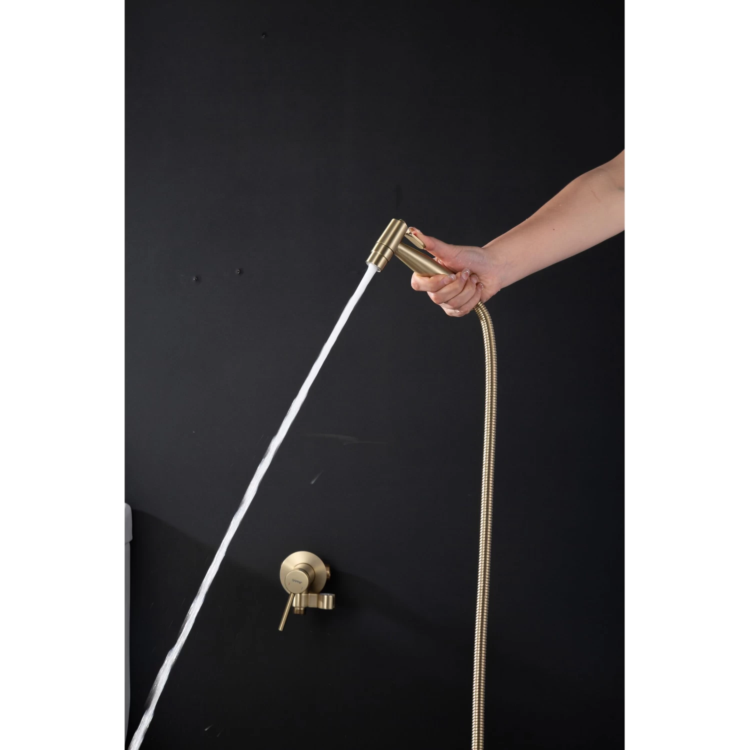 Гигиенический душ встраиваемый Gappo G06-3 G7206-3 золотой сатин