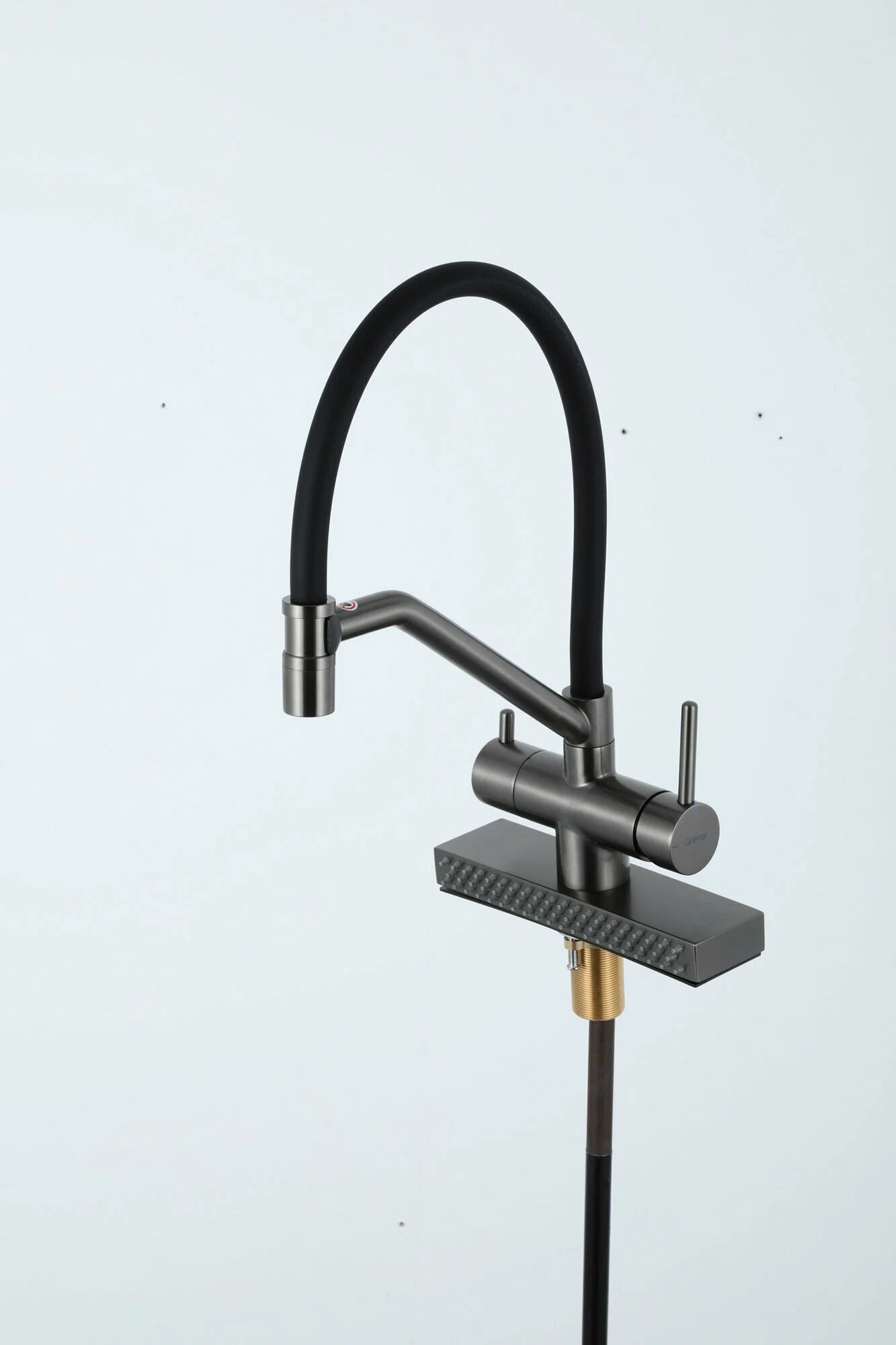 Смеситель для кухни с водопадом Gappo G4098-9 оружейная сталь