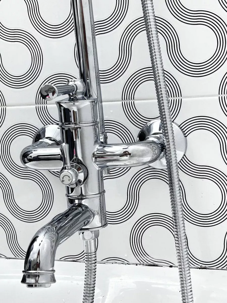 Душевая стойка со смесителем ViEiR V273 V273562 хром