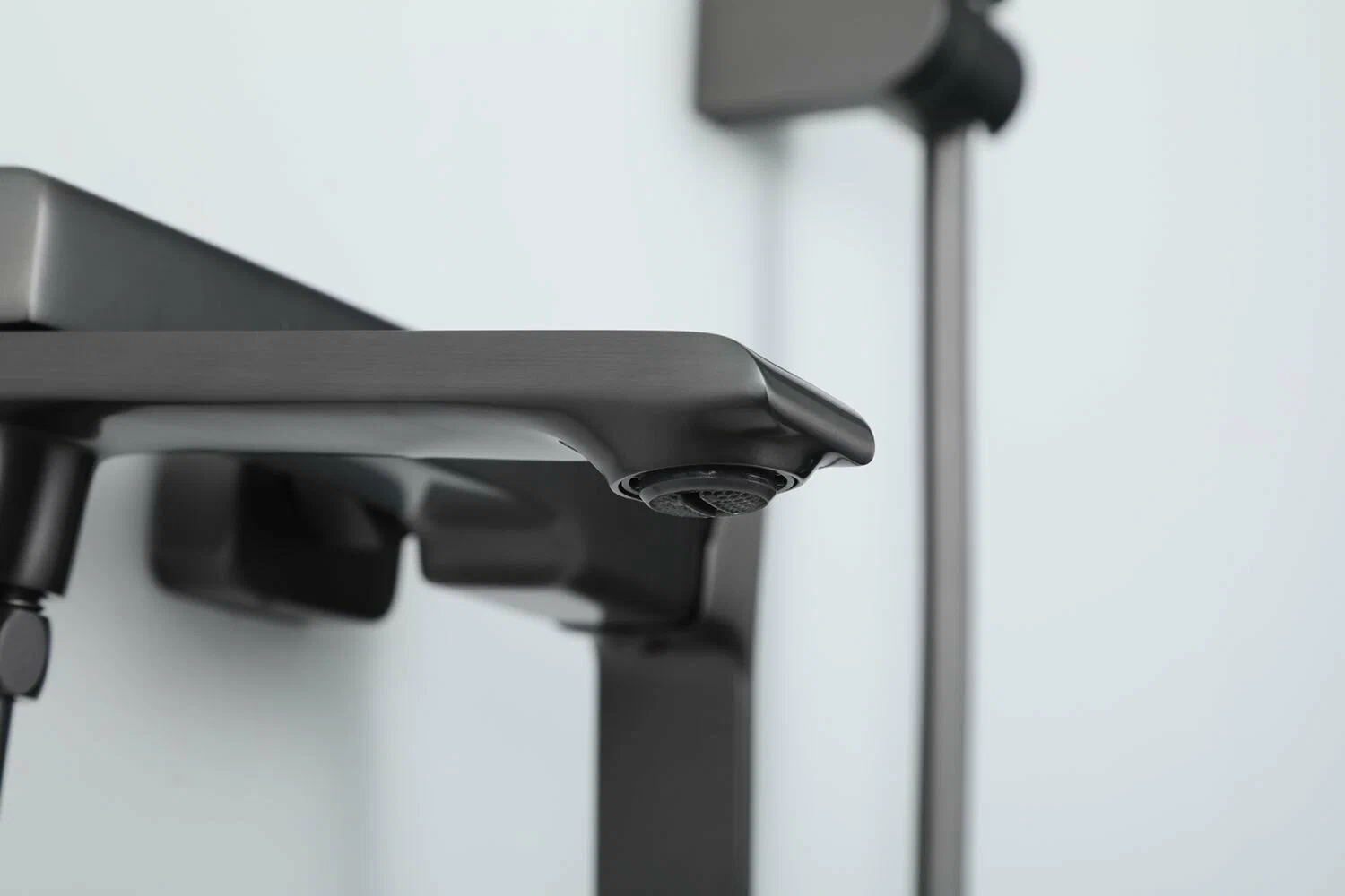 Смеситель для ванны Frap H84-9 F3284-9 оружейная сталь