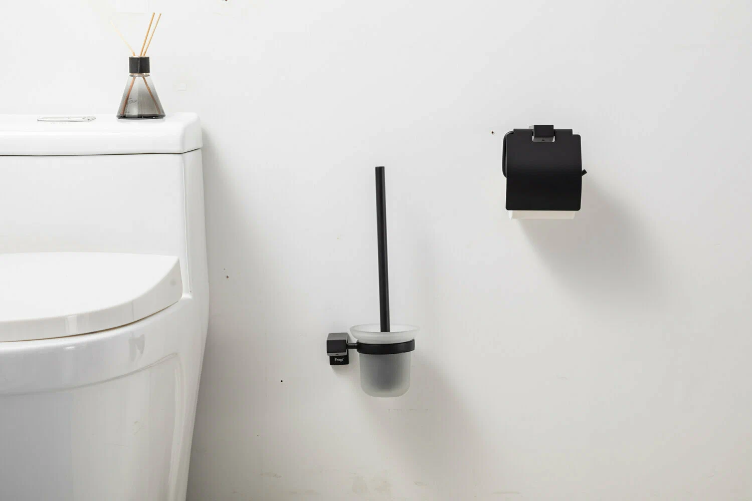 Настенный ершик для унитаза Frap F306-6 F30610-6 черный