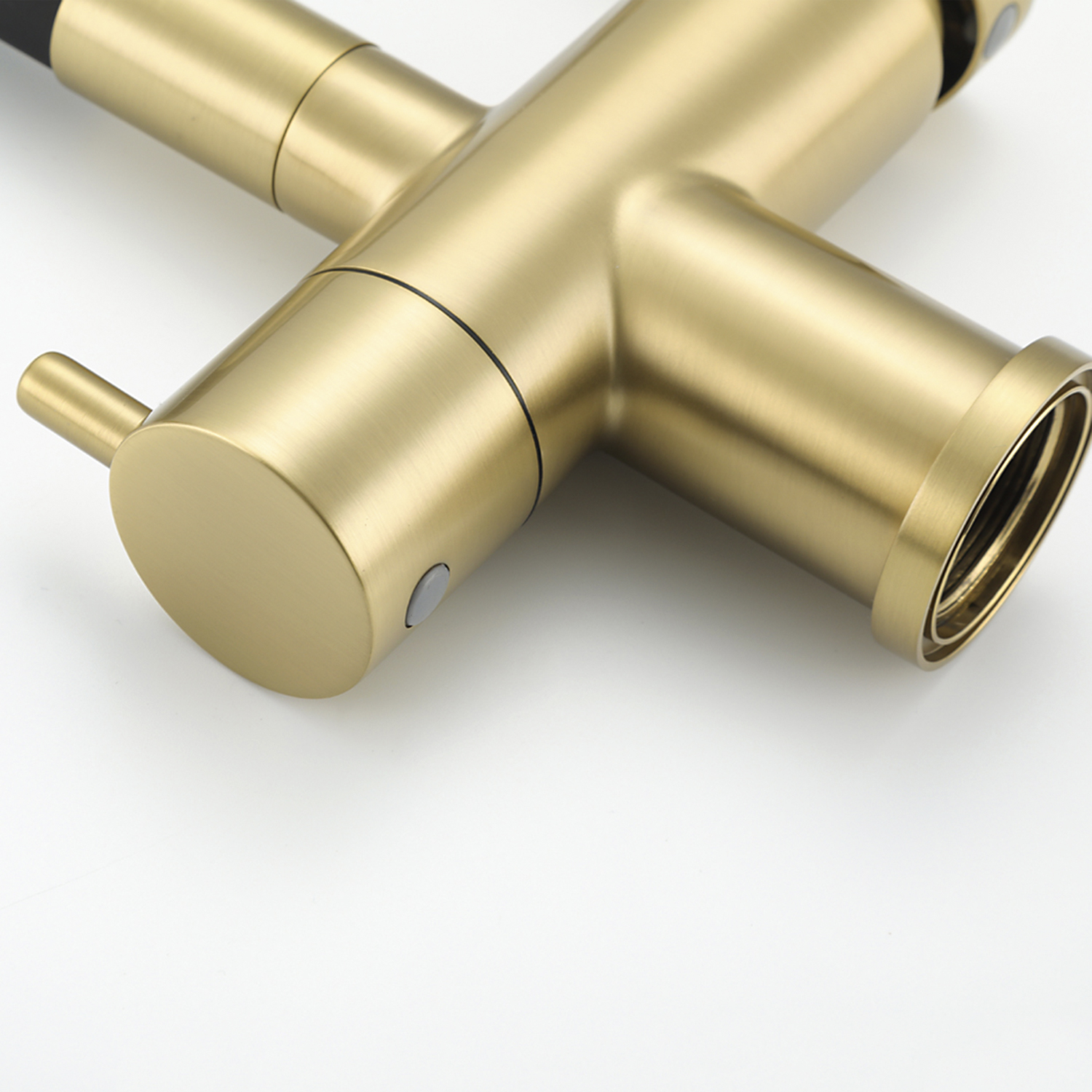 Смеситель для кухни с подключением фильтра Gappo G4398-33 золото-черный