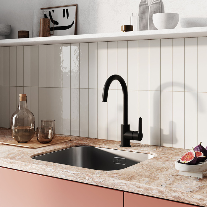 Смеситель для кухни Iddis Cuba CU5BLJ0i05 черный матовый