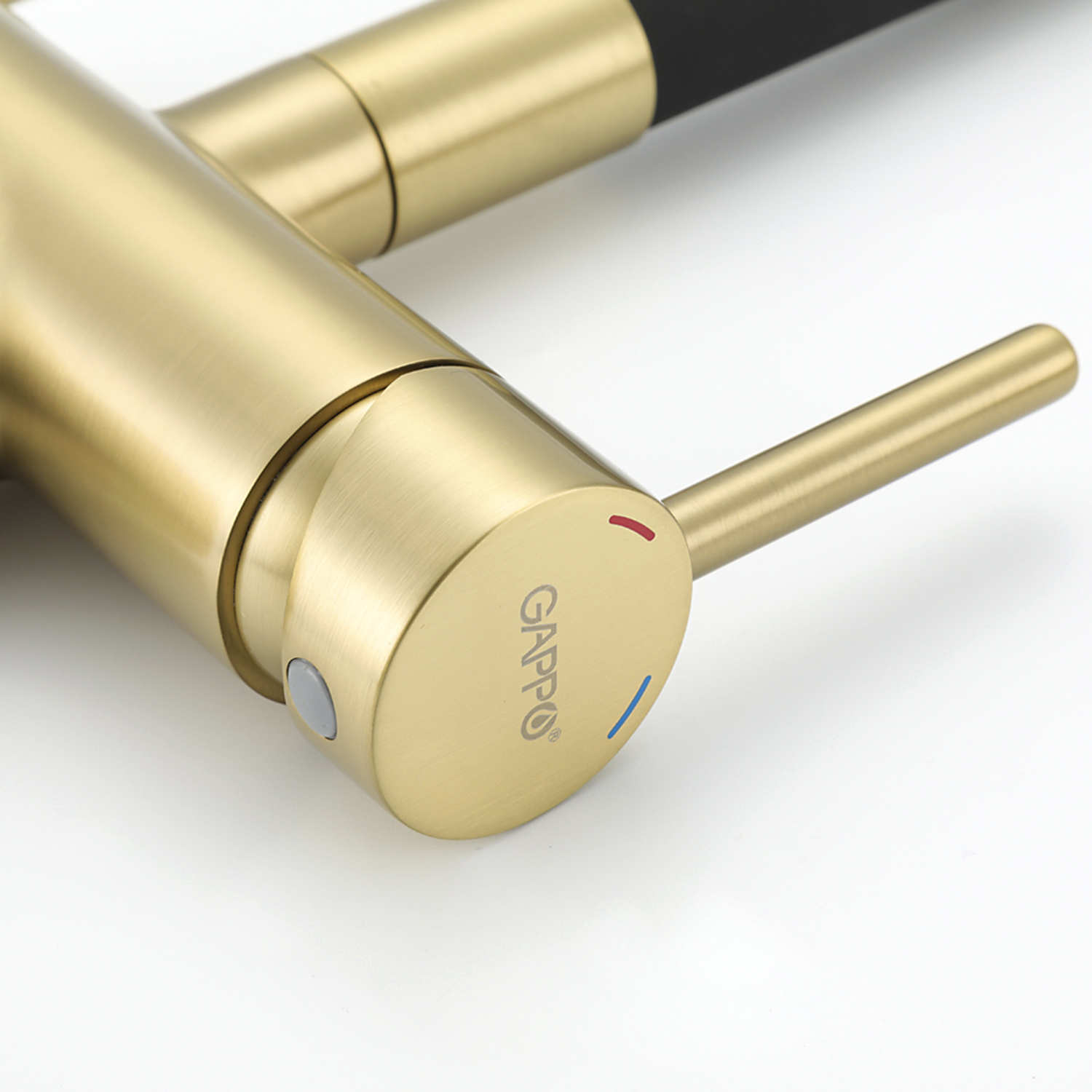 Смеситель для кухни с подключением фильтра Gappo G4398-33 золото-черный