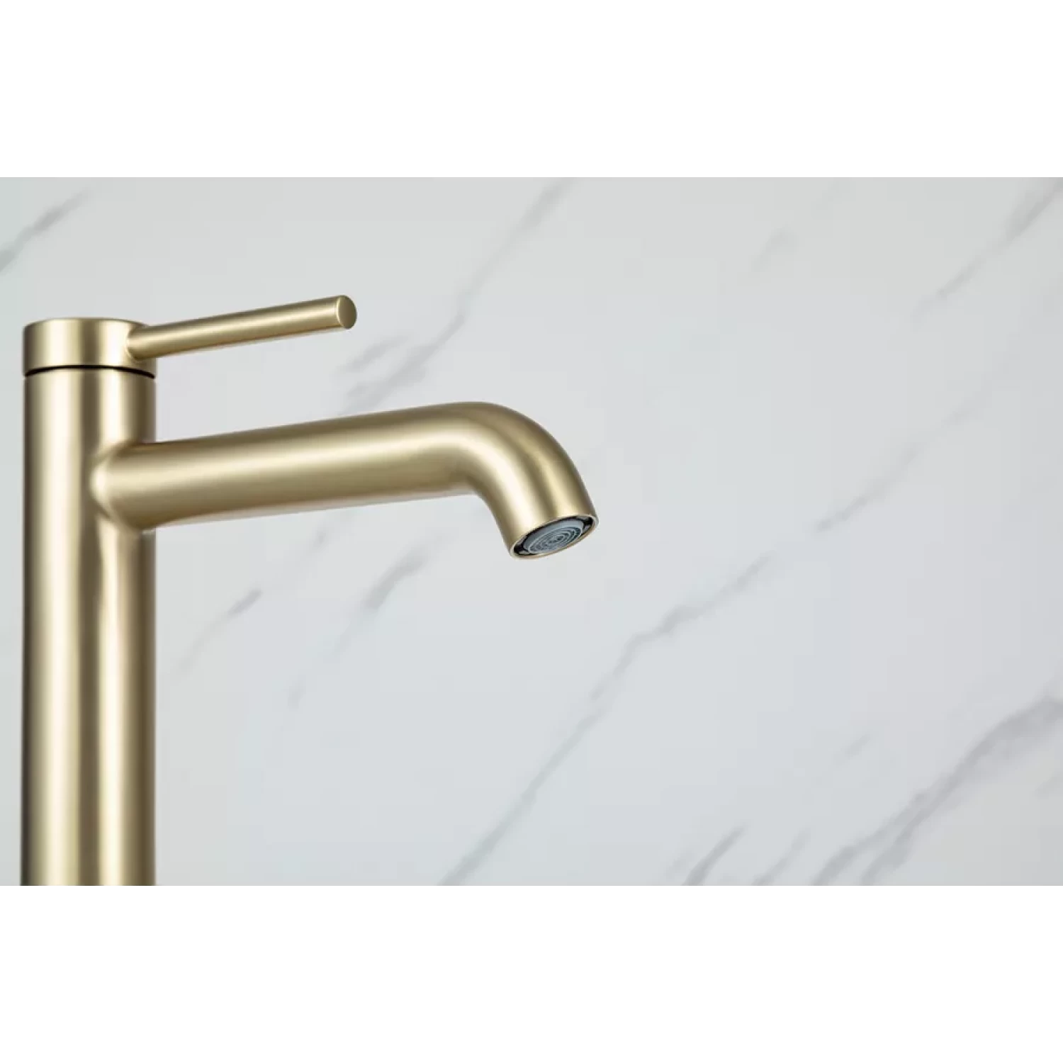 Высокий смеситель для раковины Gappo G06-3 G1006-23 золотой сатин