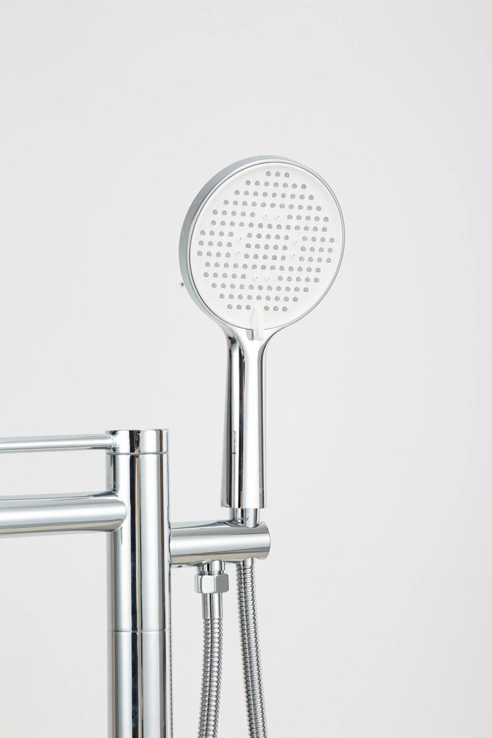 Напольный смеситель Gappo G06 G3006 хром