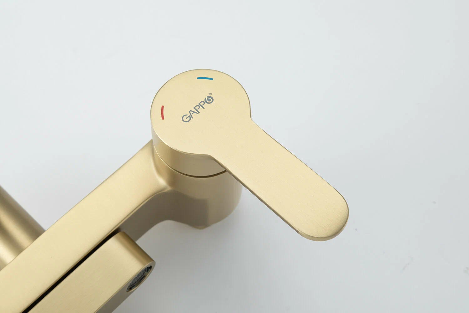 Душевая система Gappo G99-33 G2499-33 золотой сатин