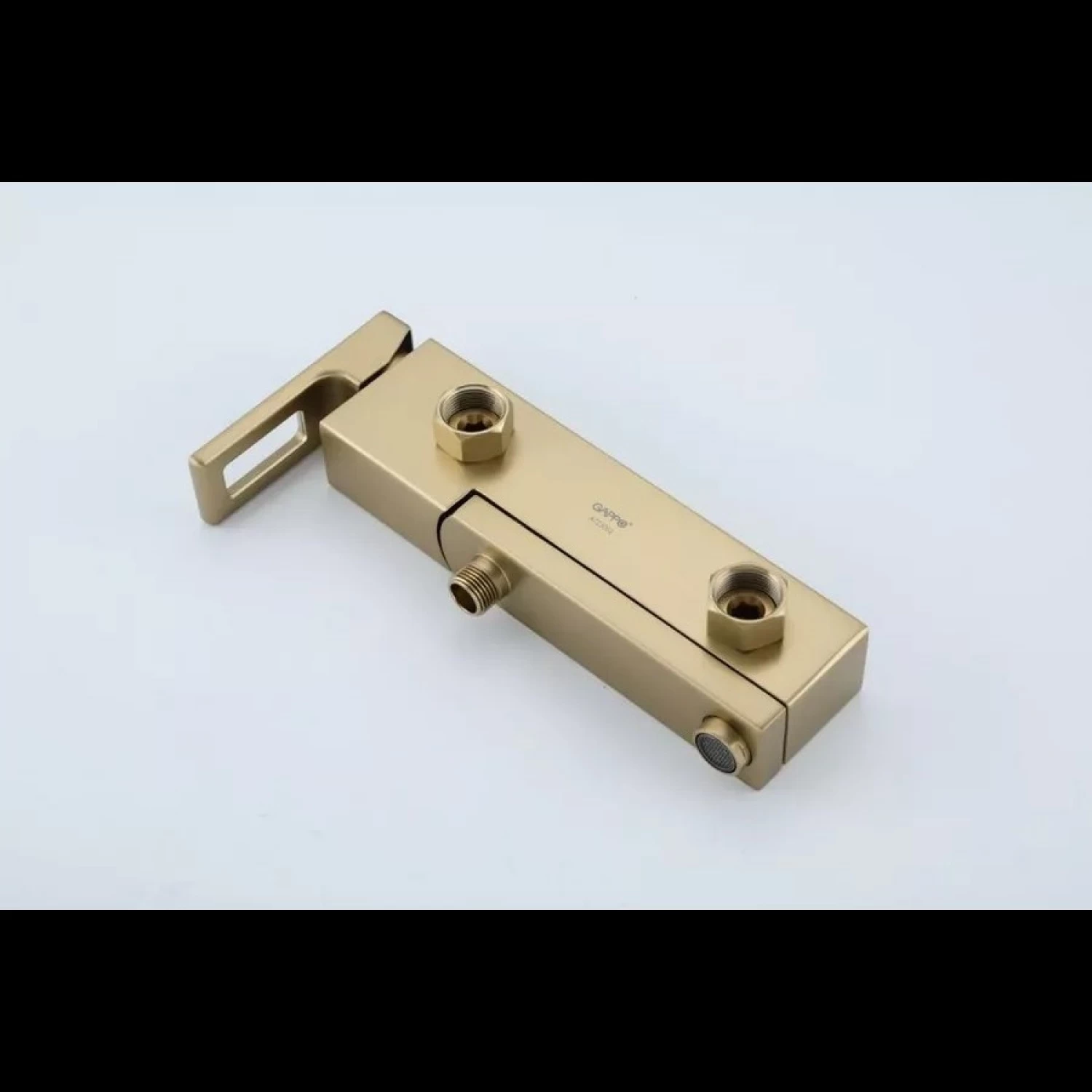 Смеситель для ванны Gappo G17-3 G3217-3 золотой сатин