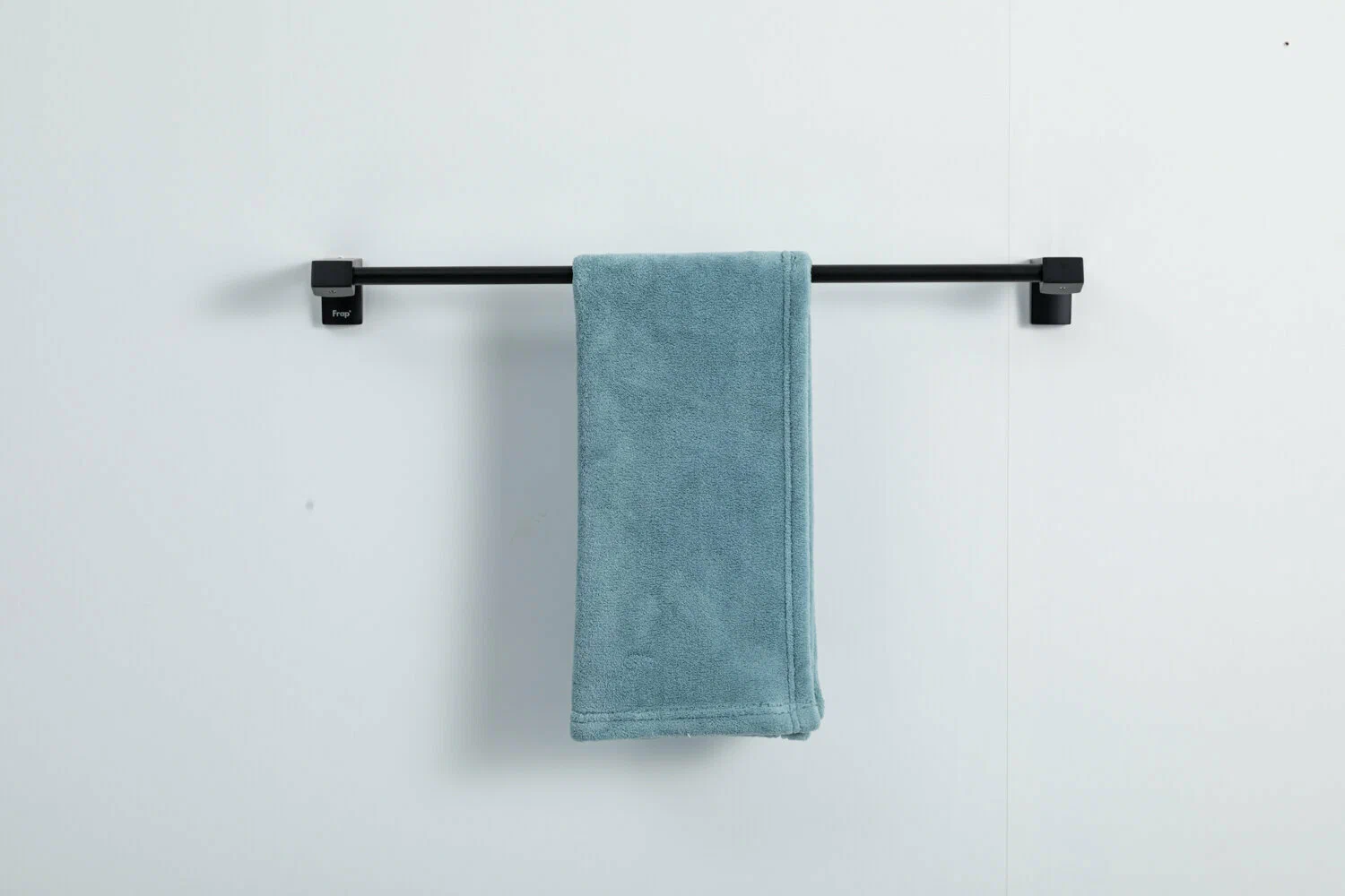 Прямой полотенцедержатель Frap F306-6 F30601-6 черный