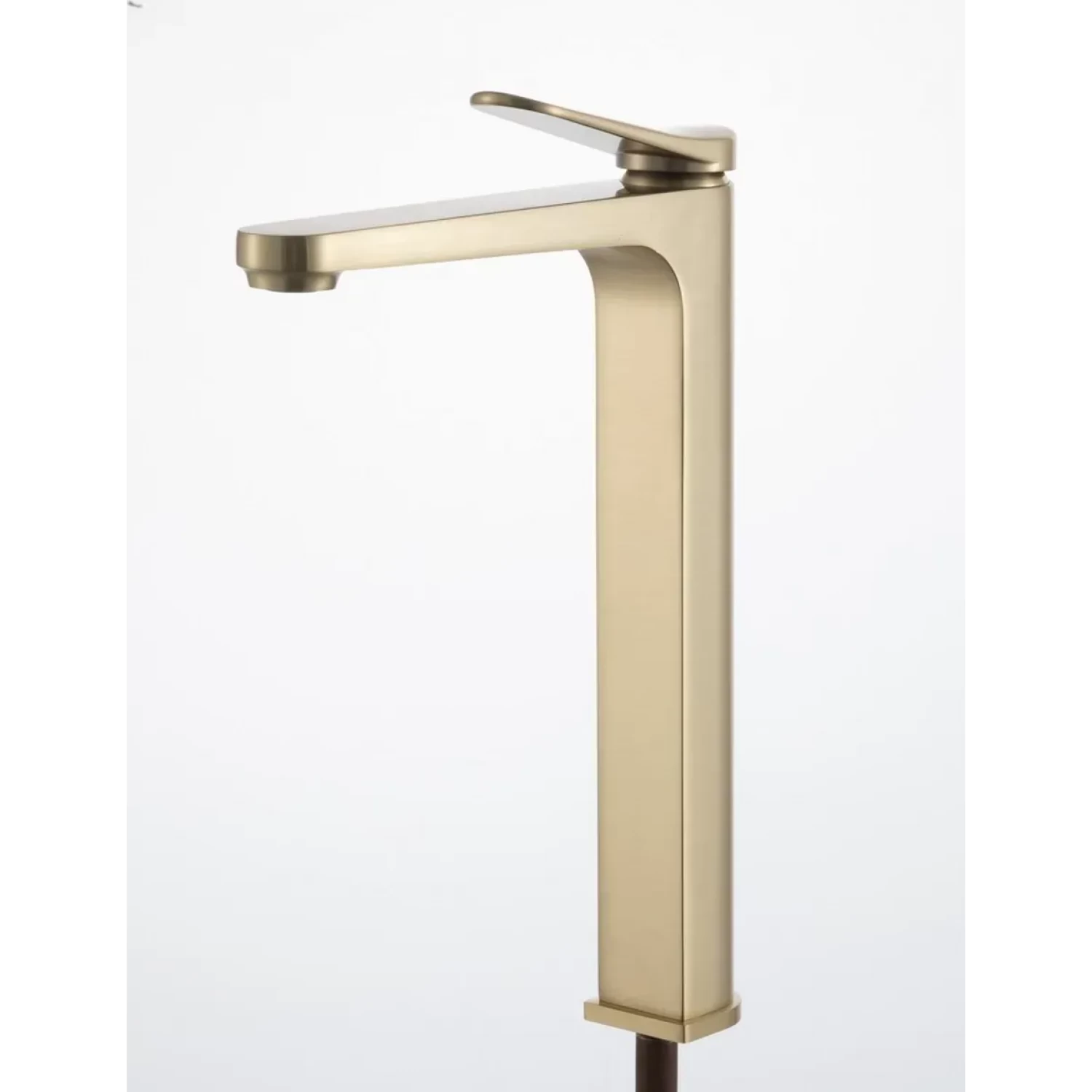 Смеситель для раковины Gappo G10-3 G1010-23 золотой сатин