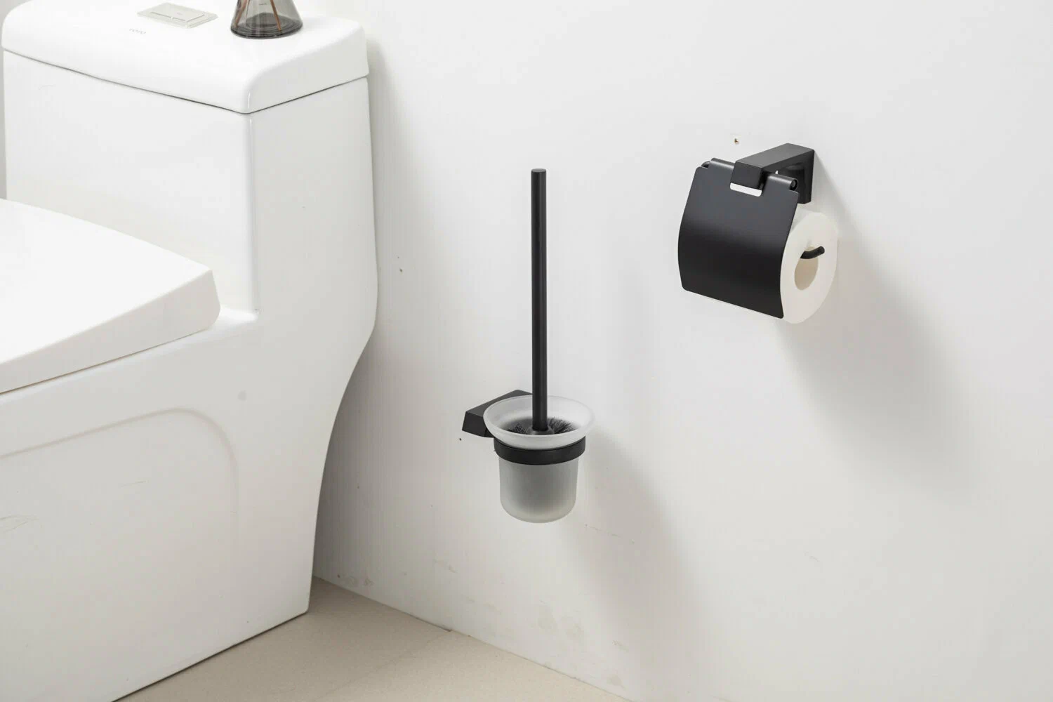 Настенный ершик для унитаза Frap F306-6 F30610-6 черный