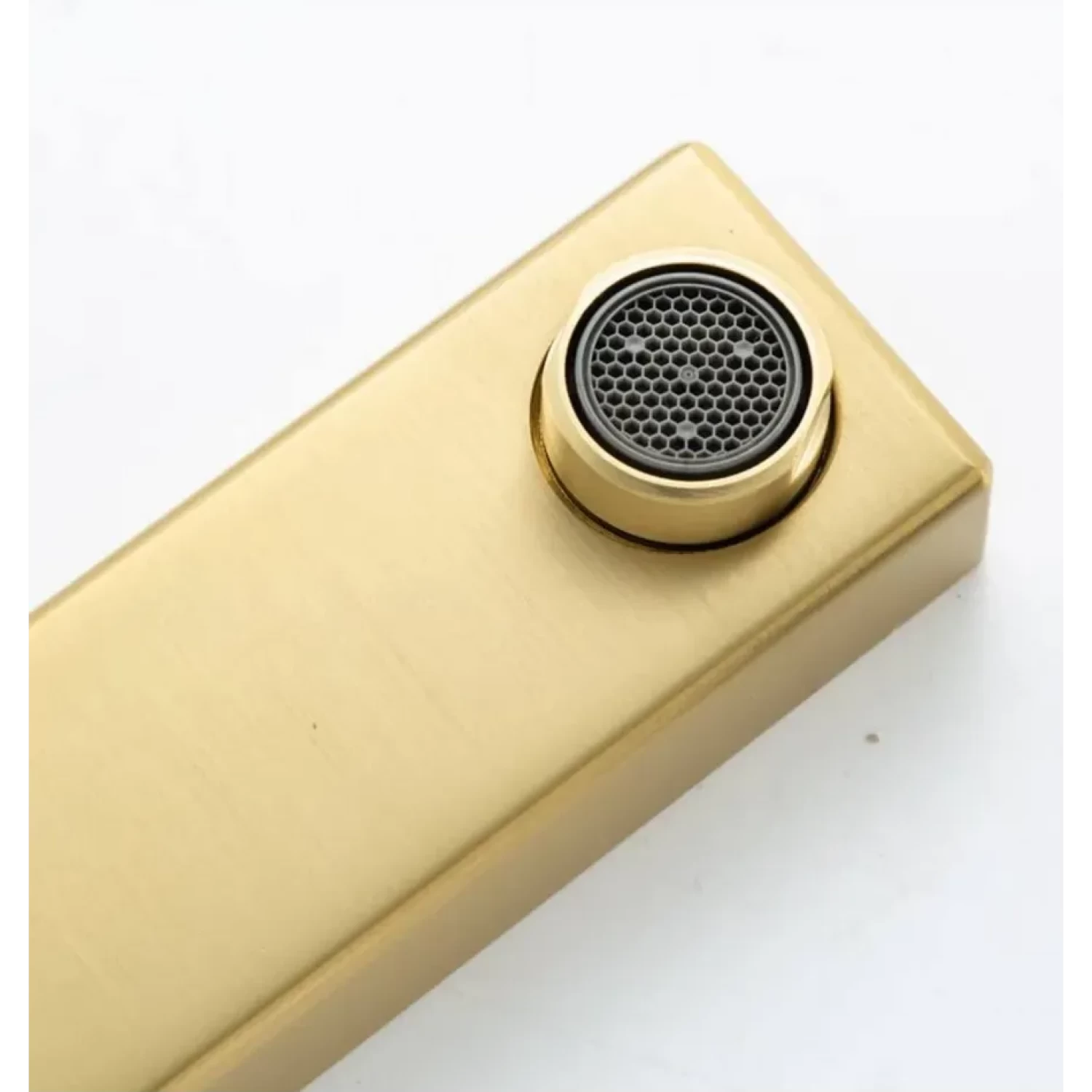 Встраиваемый смеситель для раковины Gappo G17-3 G1017-13 золотой сатин