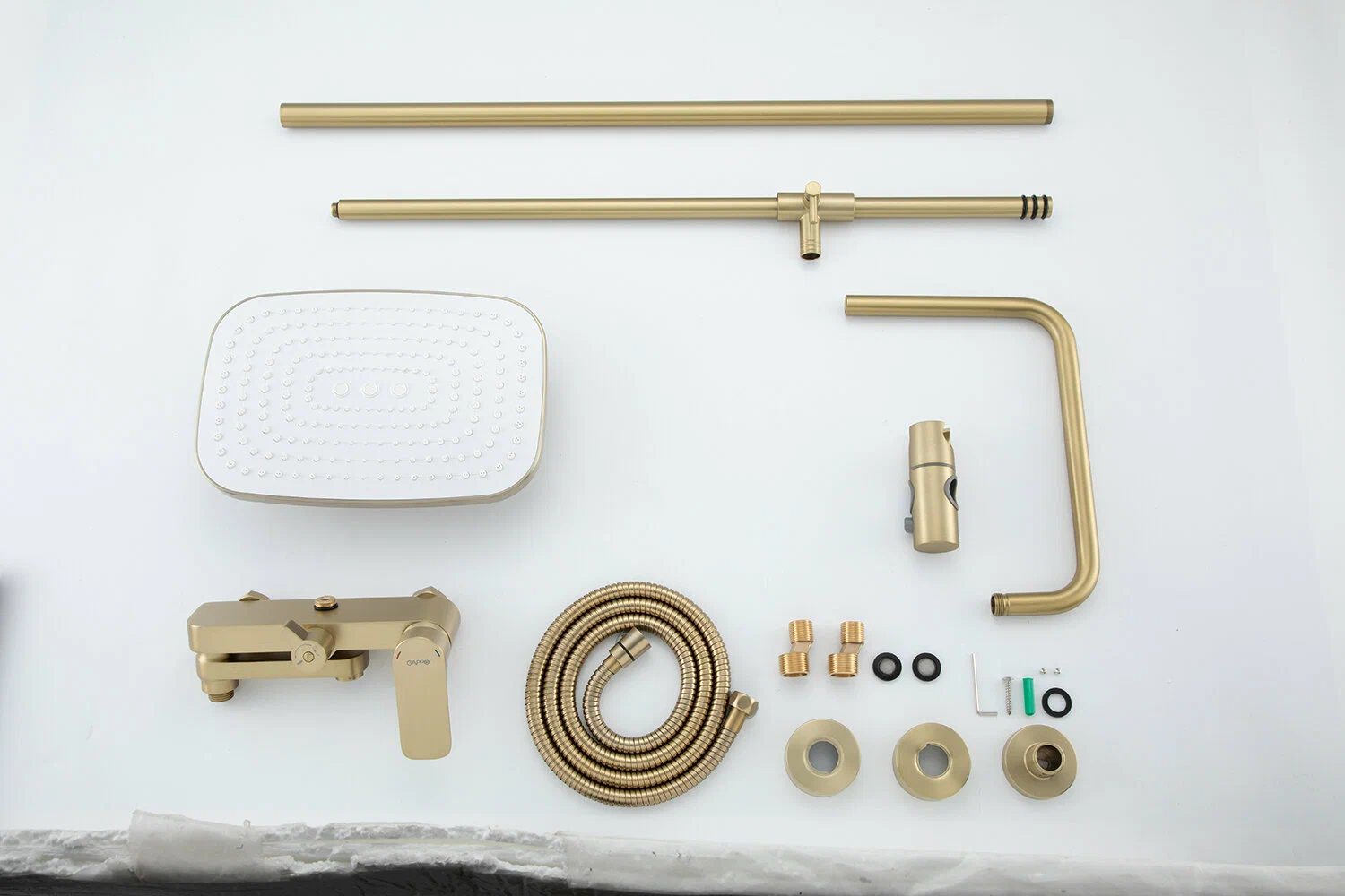 Душевая система Gappo G48-3 G2448-3 золотой сатин