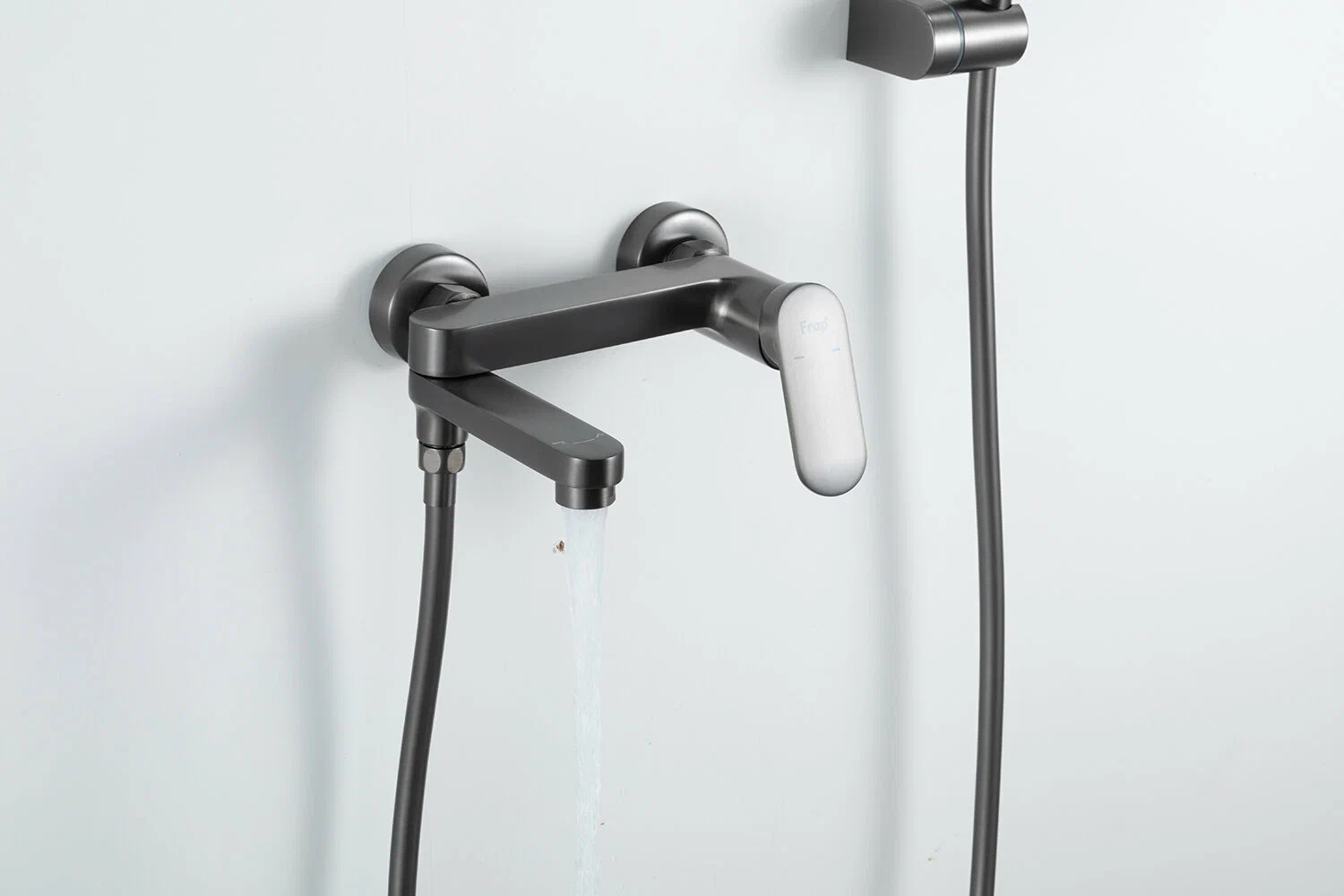 Смеситель для ванны Frap H85-9 F3285-9 оружейная сталь