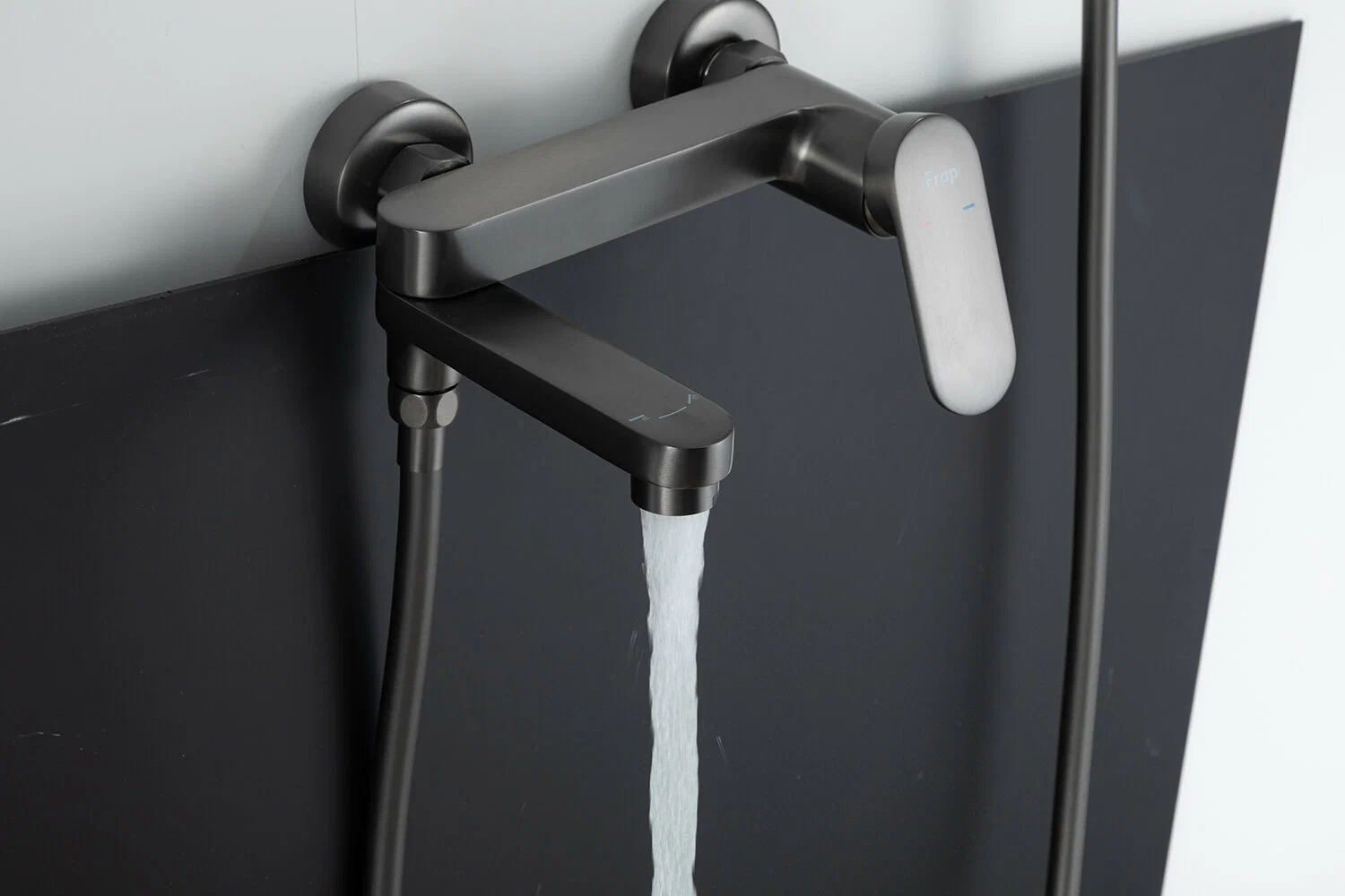 Смеситель для ванны Frap H85-9 F3285-9 оружейная сталь