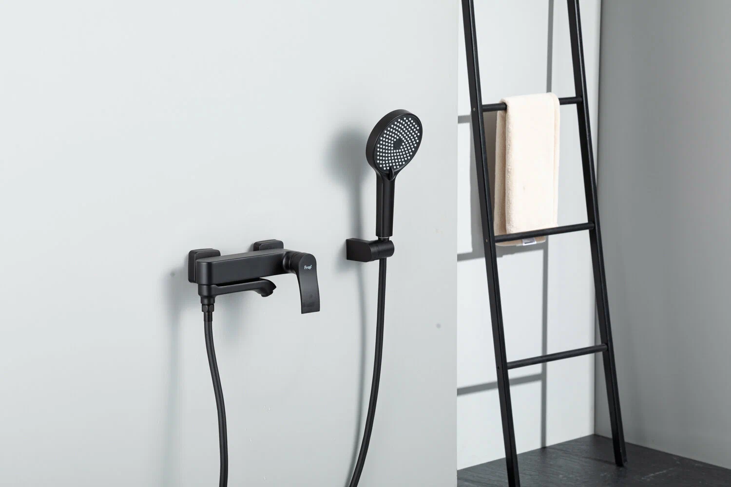 Смеситель для ванны Frap H75 F3275-6 черный