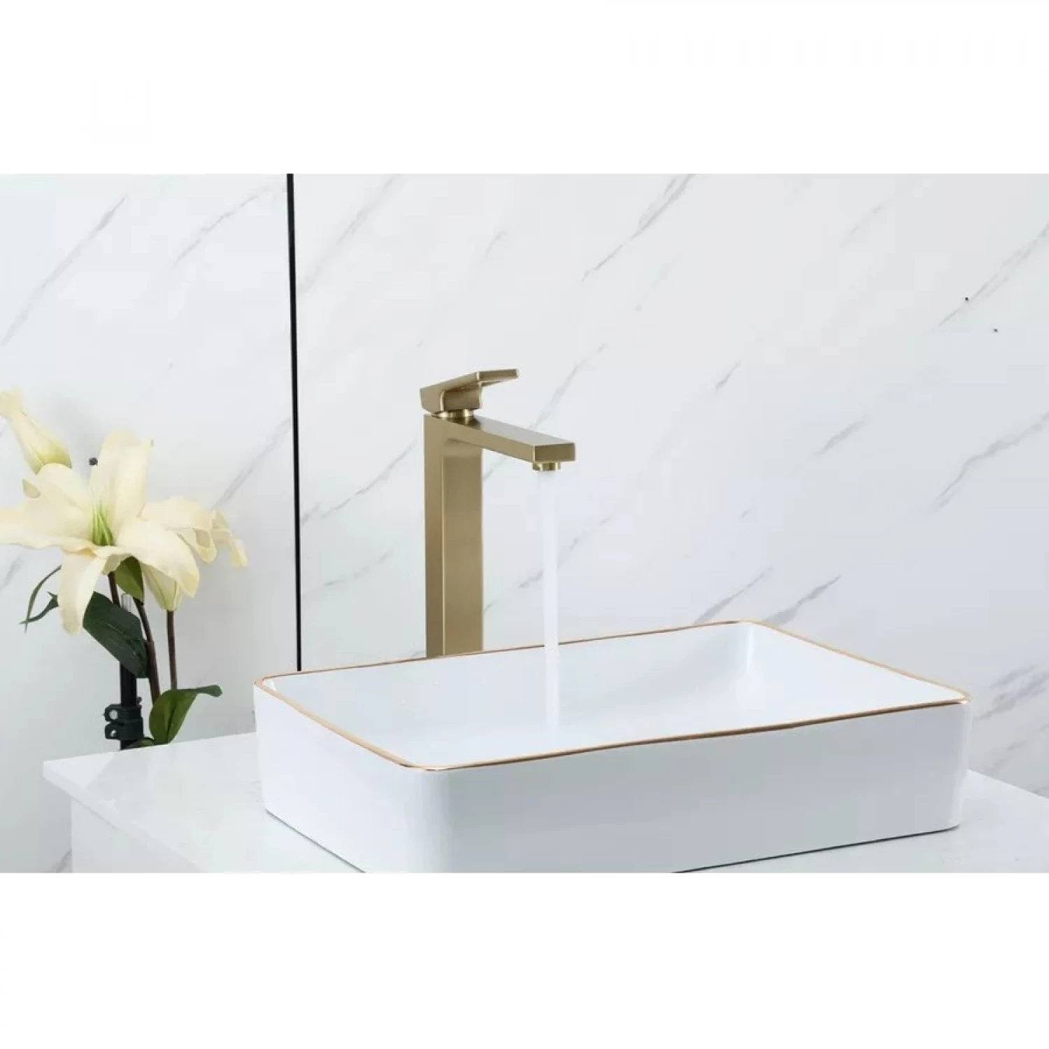 Высокий смеситель для раковины Gappo G17-3 G1017-32 золотой сатин