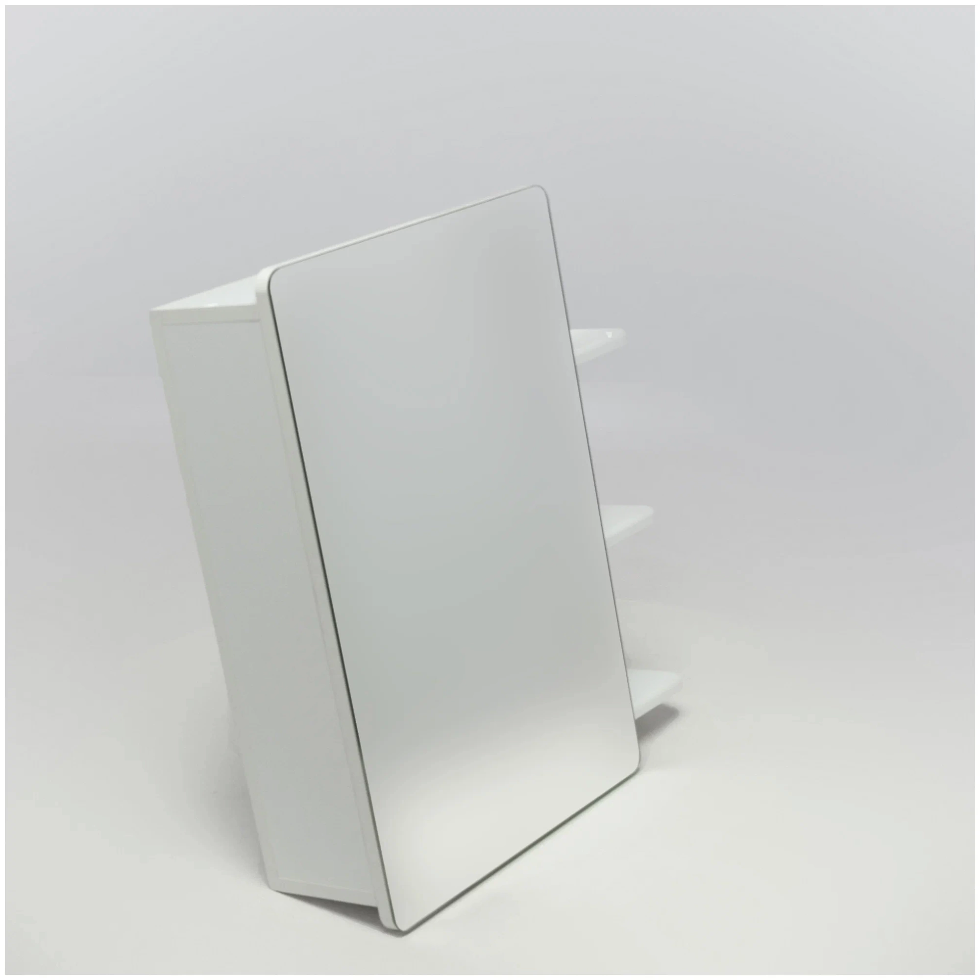 Шкаф-зеркало EvaGold Хай-тек 65